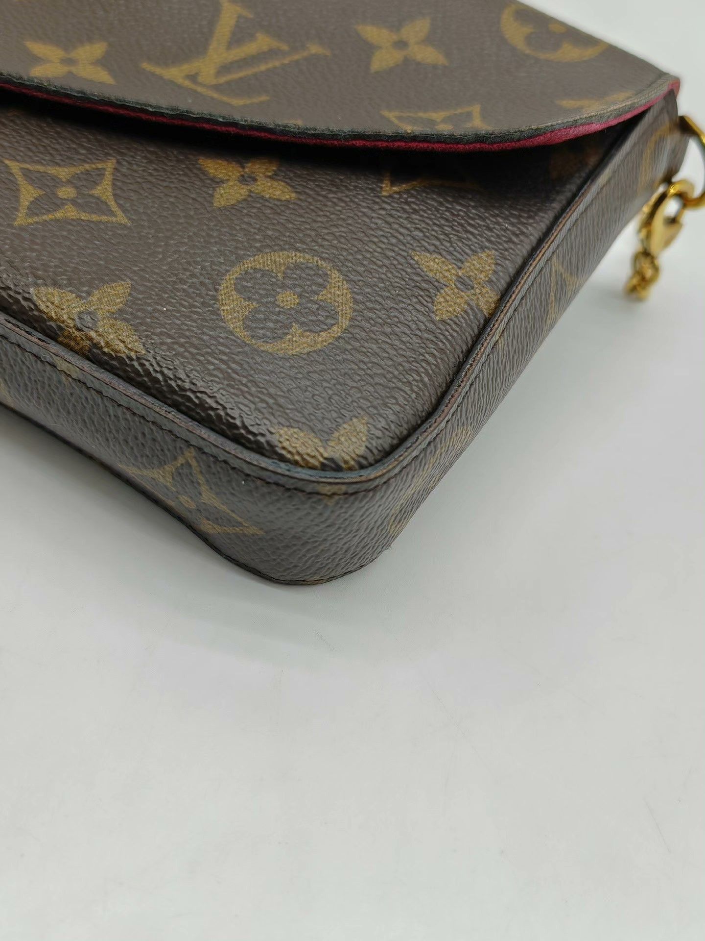Louis Vuitton Pre-loved Bag Very good condition Size ONE SIZE - 4 Thumbnail