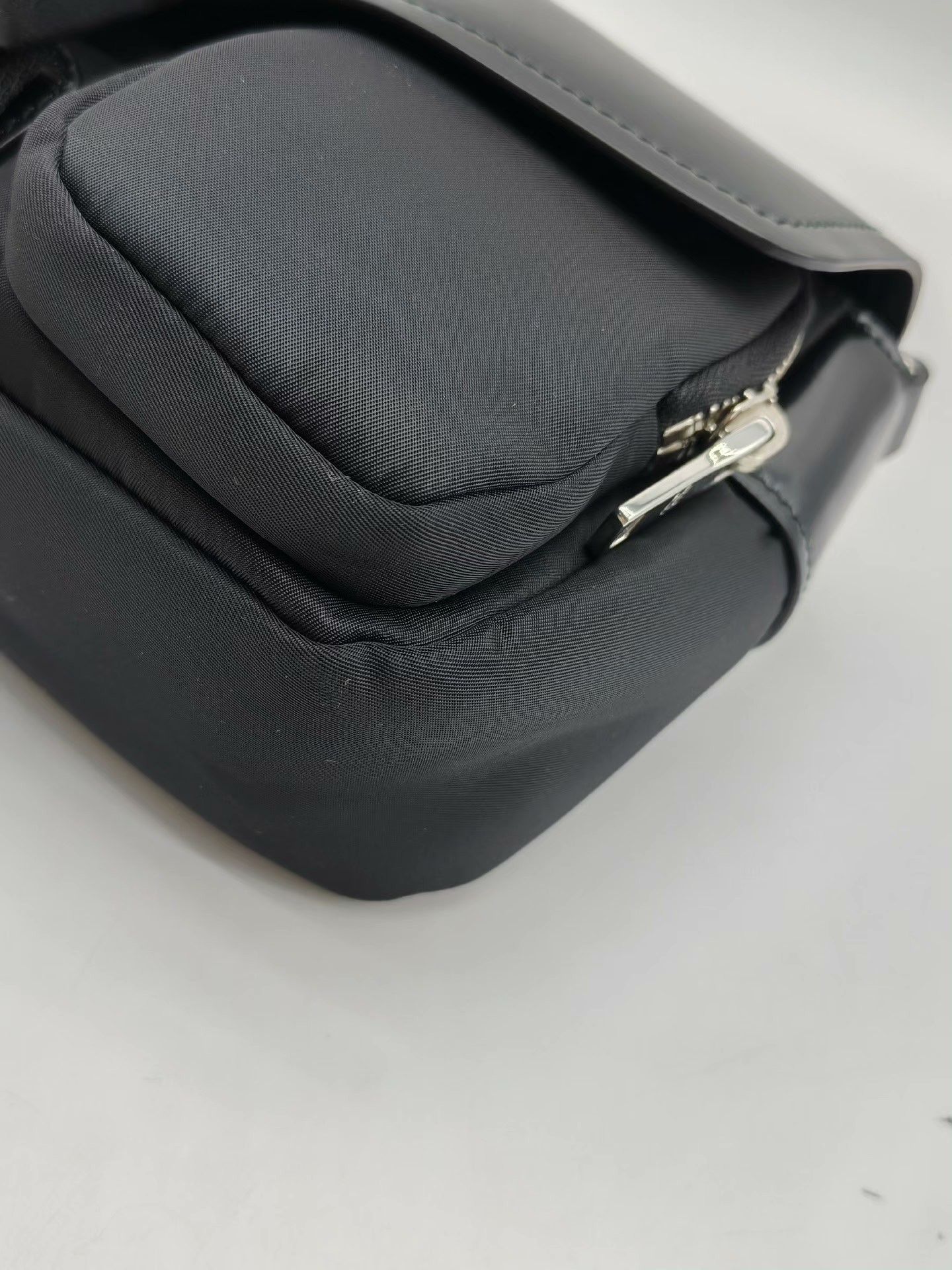 Prada Pre-loved Bag Very good condition Size ONE SIZE - 4 Thumbnail