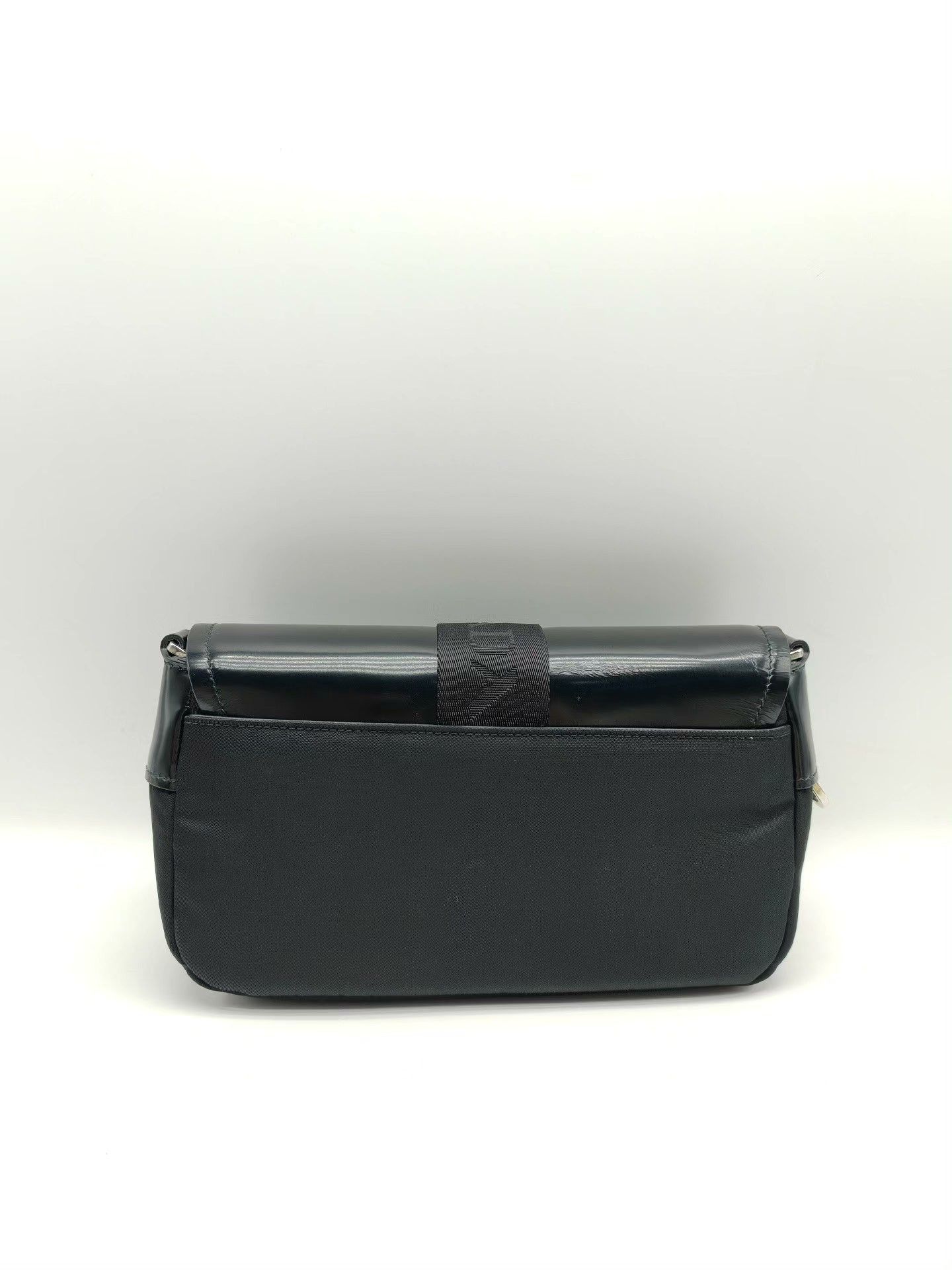 Prada Pre-loved Bag Very good condition Size ONE SIZE - 2 Thumbnail