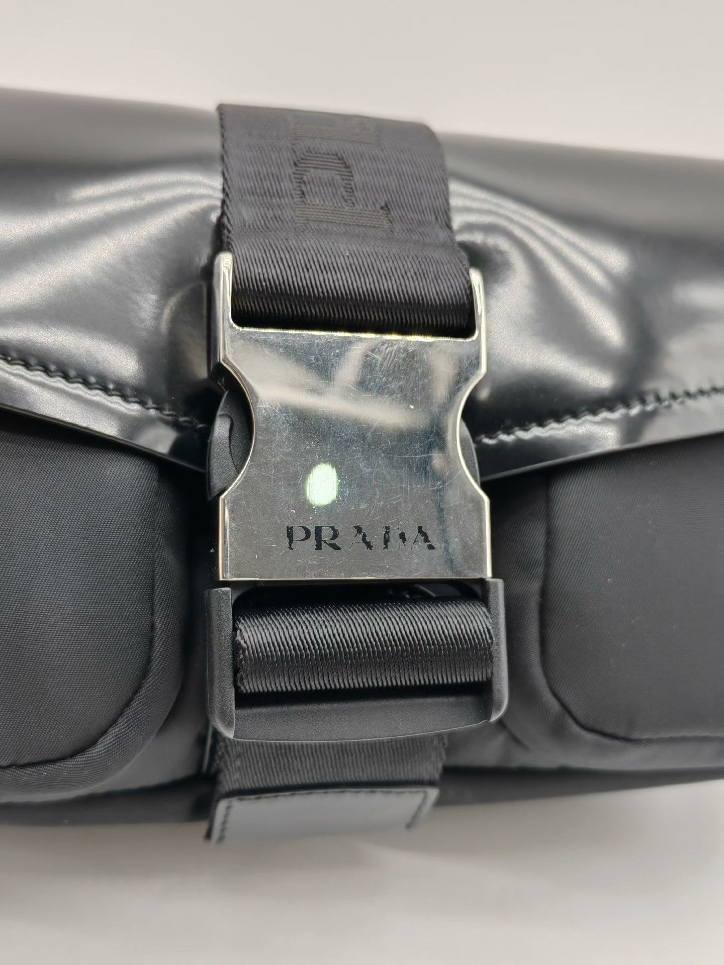 Prada Pre-loved Bag Very good condition Size ONE SIZE - 5 Thumbnail