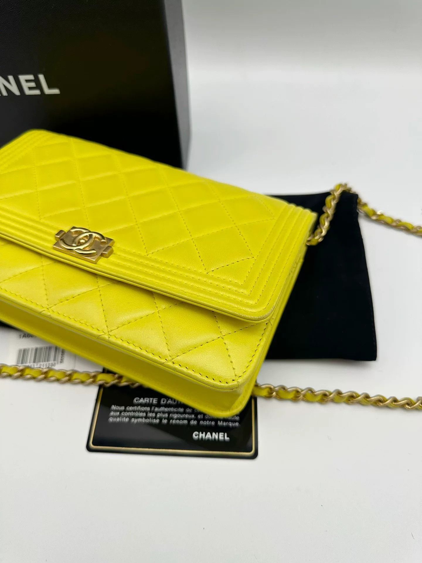 Chanel Pre-loved Bag Very good condition Size ONE SIZE - 4 Thumbnail