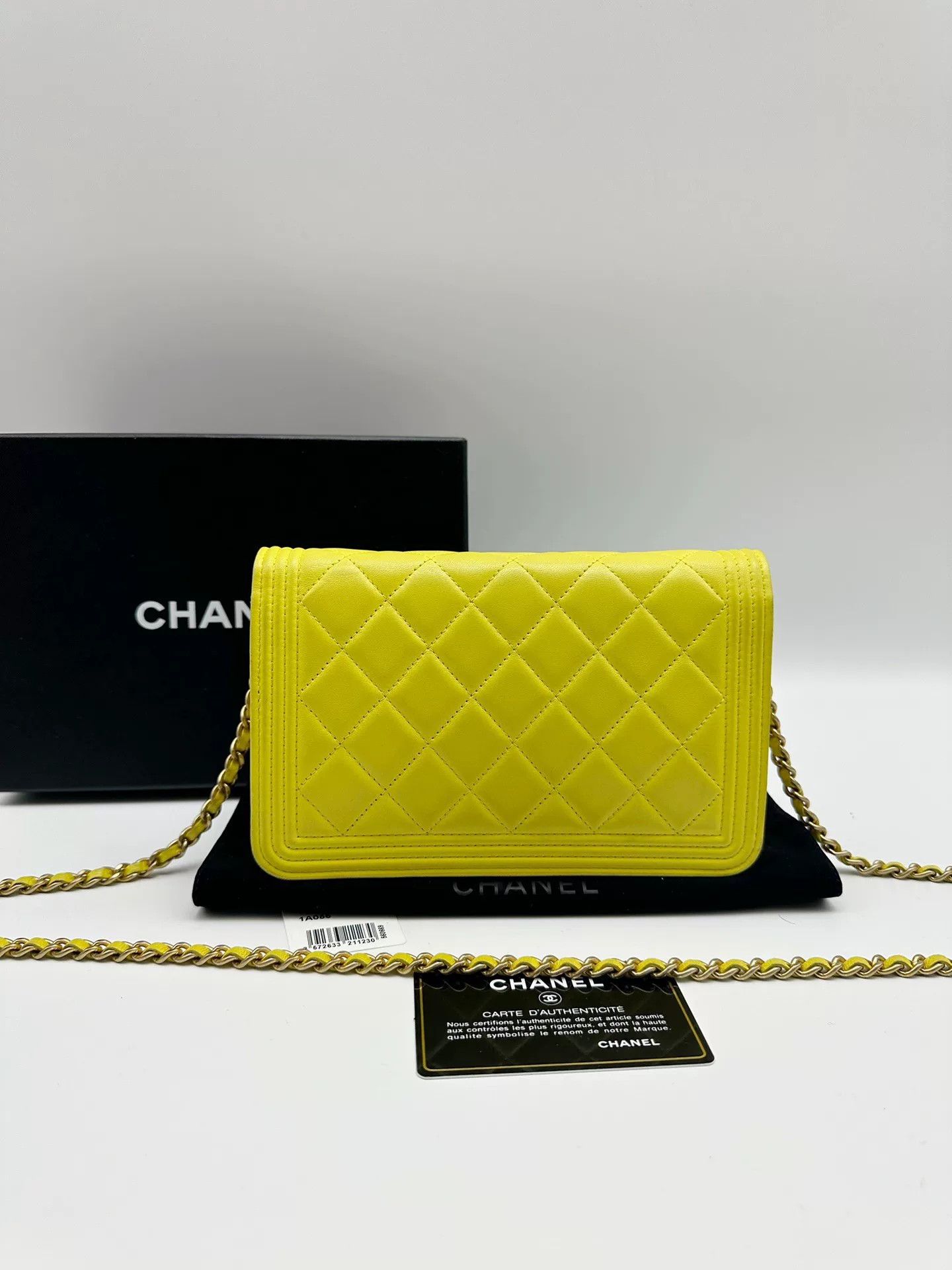 Chanel Pre-loved Bag Very good condition Size ONE SIZE - 2 Thumbnail