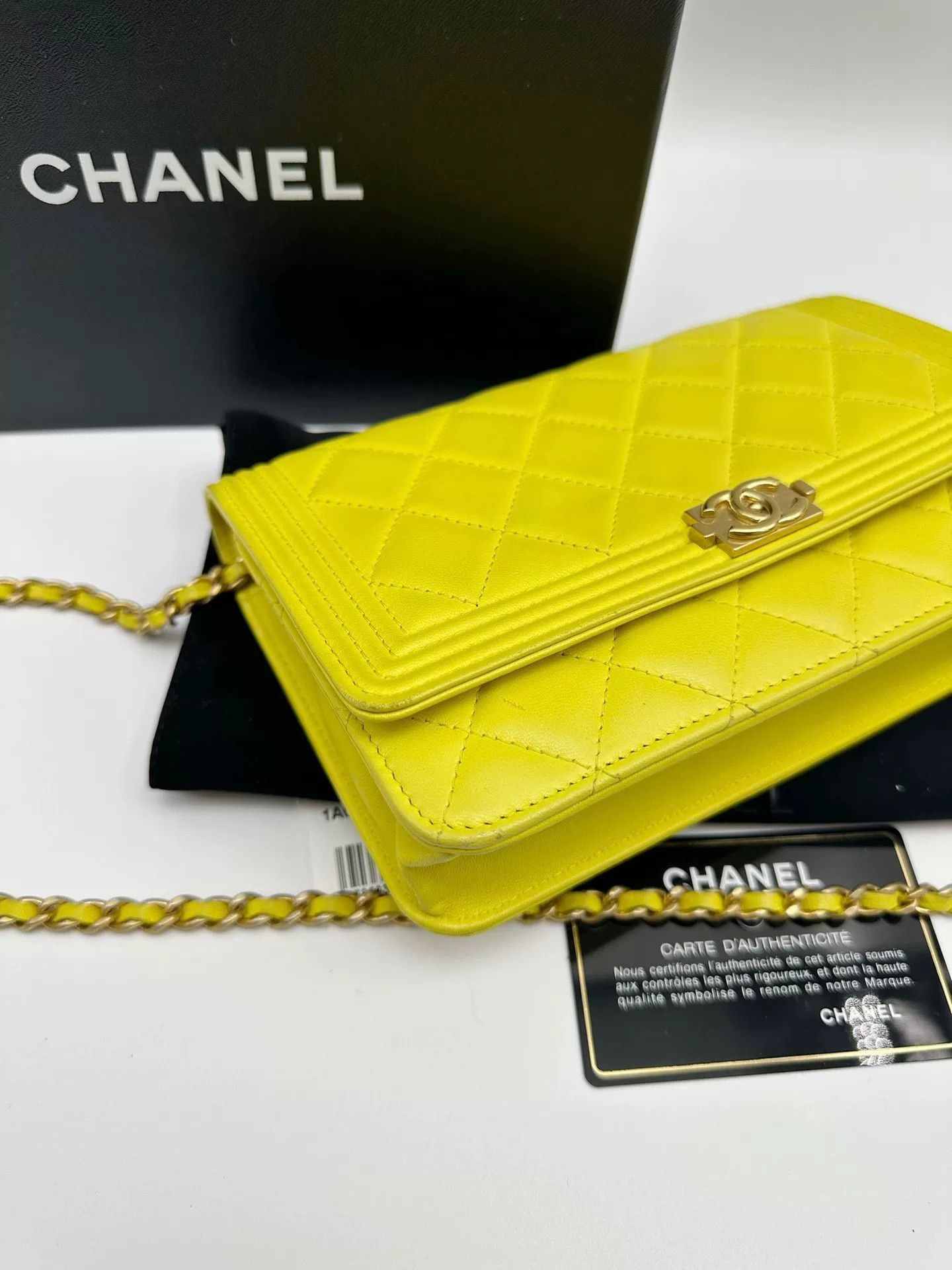 Chanel Pre-loved Bag Very good condition Size ONE SIZE - 3 Thumbnail