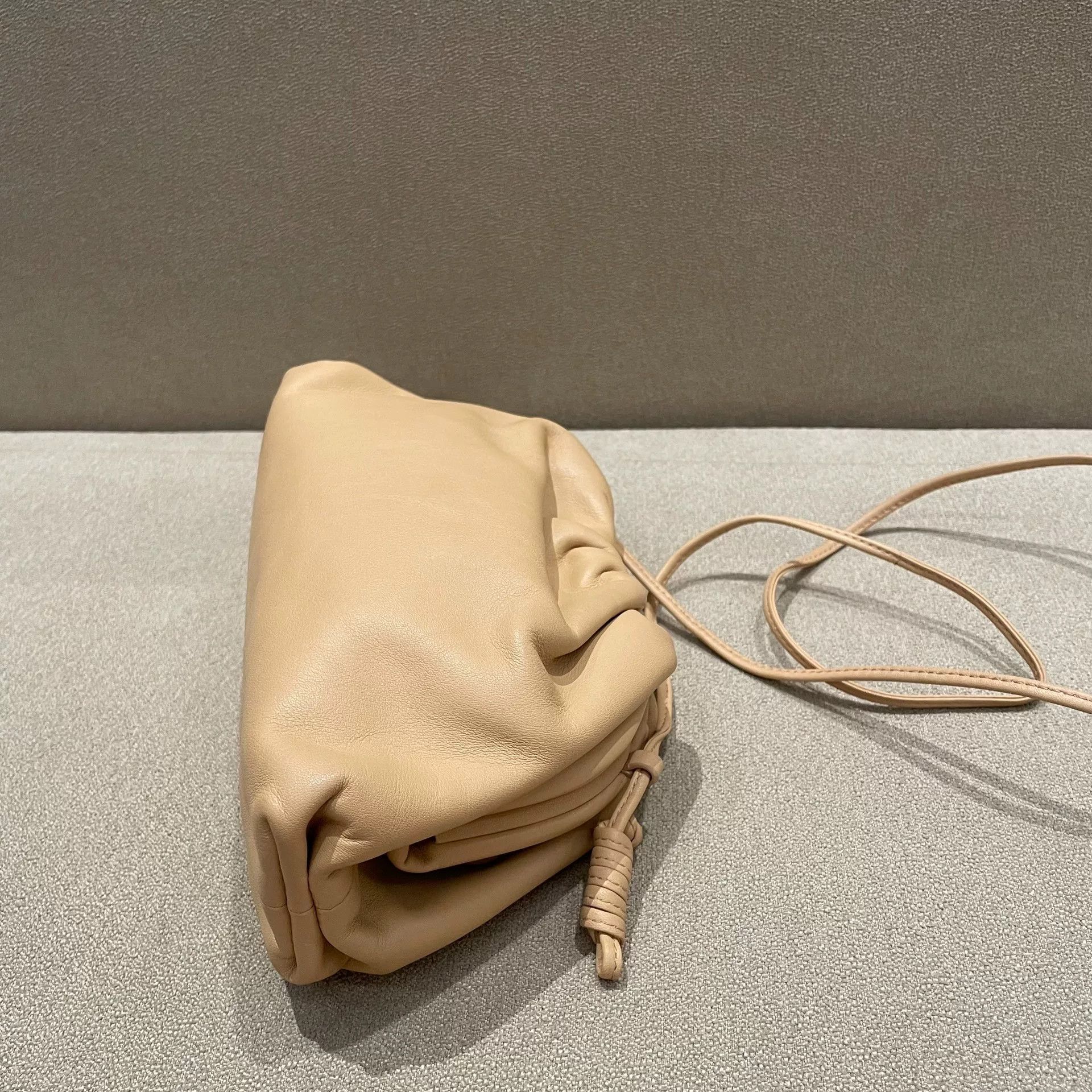 Bottega Veneta Pre-loved Bag Very good condition Size ONE SIZE - 5 Thumbnail