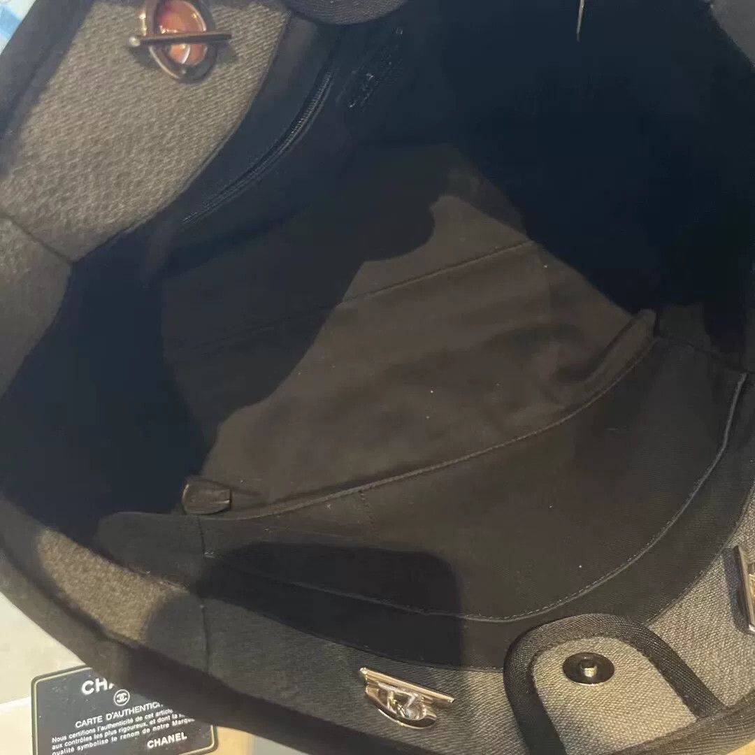Chanel Pre-loved Bag Very good condition Size ONE SIZE - 9 Thumbnail