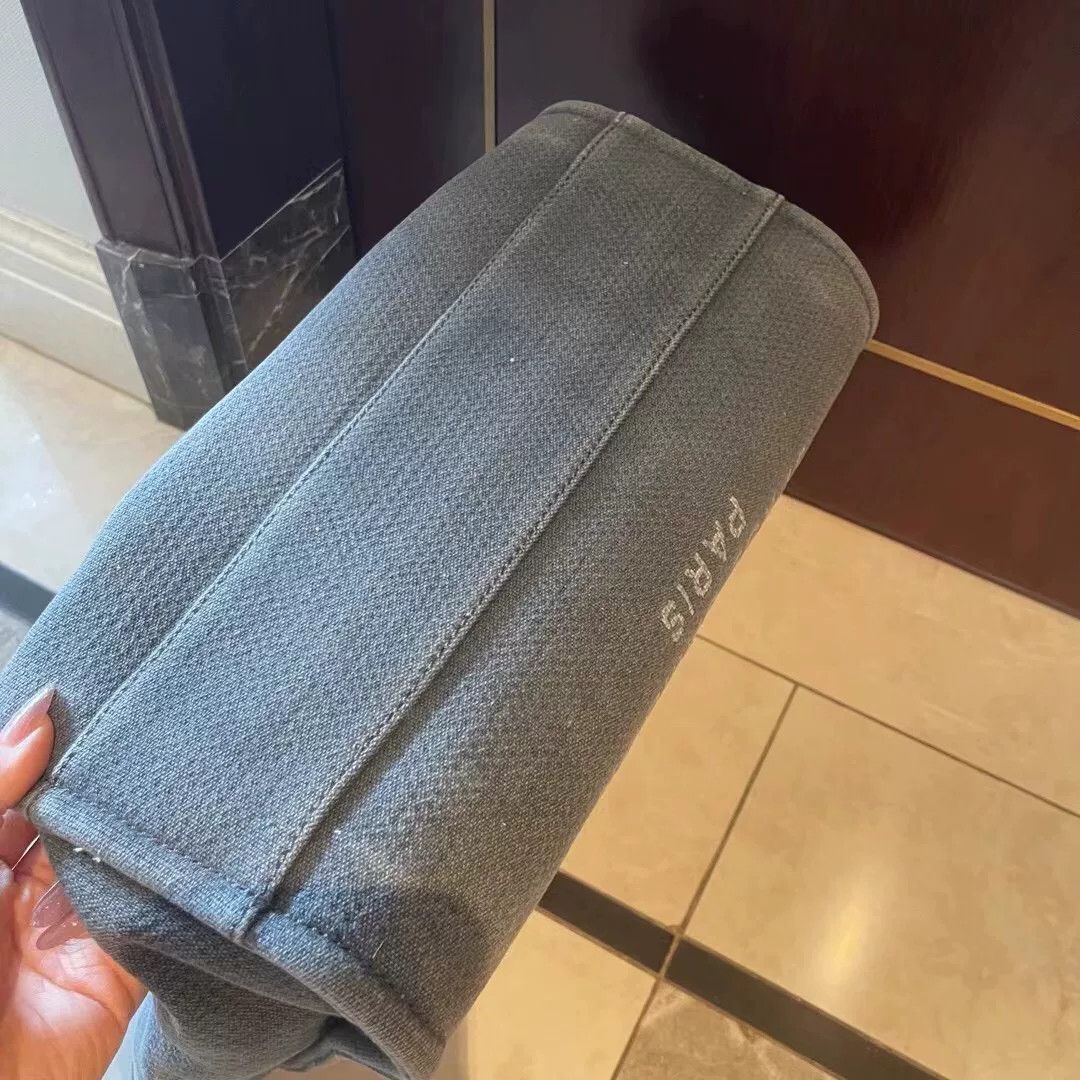 Chanel Pre-loved Bag Very good condition Size ONE SIZE - 8 Thumbnail
