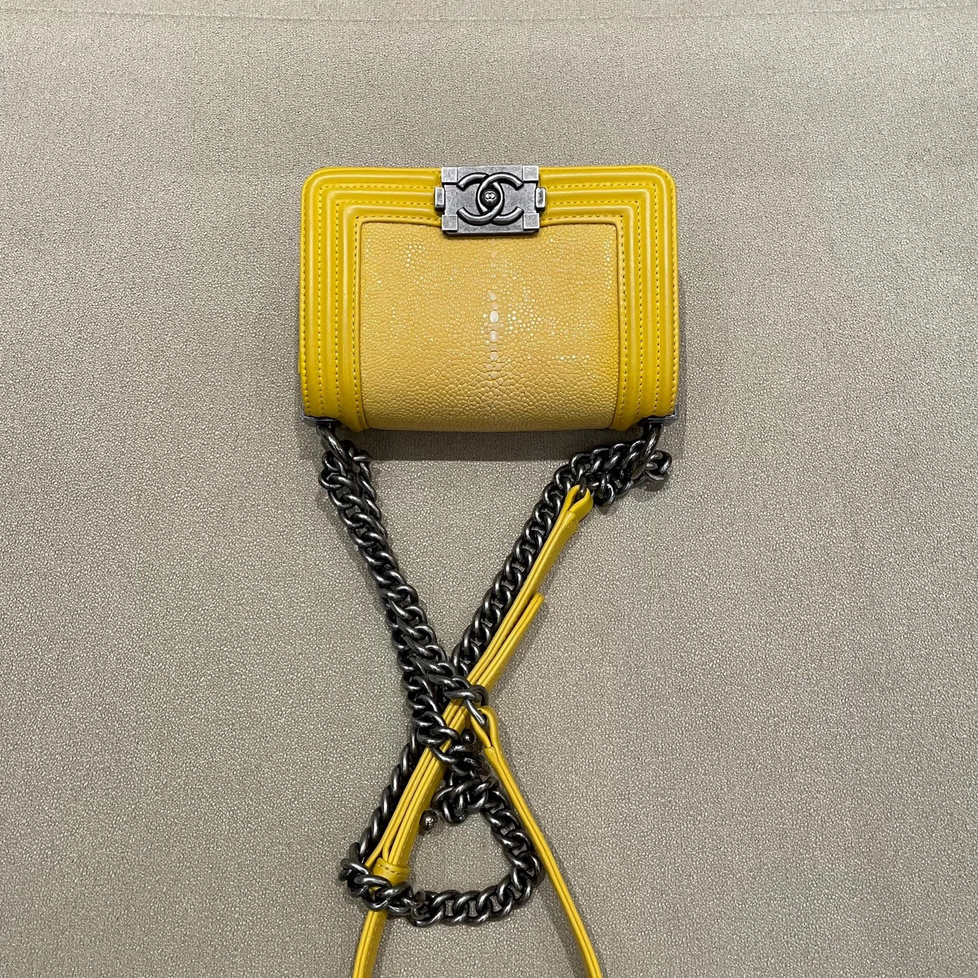 Chanel Pre-loved Bag Very good condition Size ONE SIZE - 8 Thumbnail