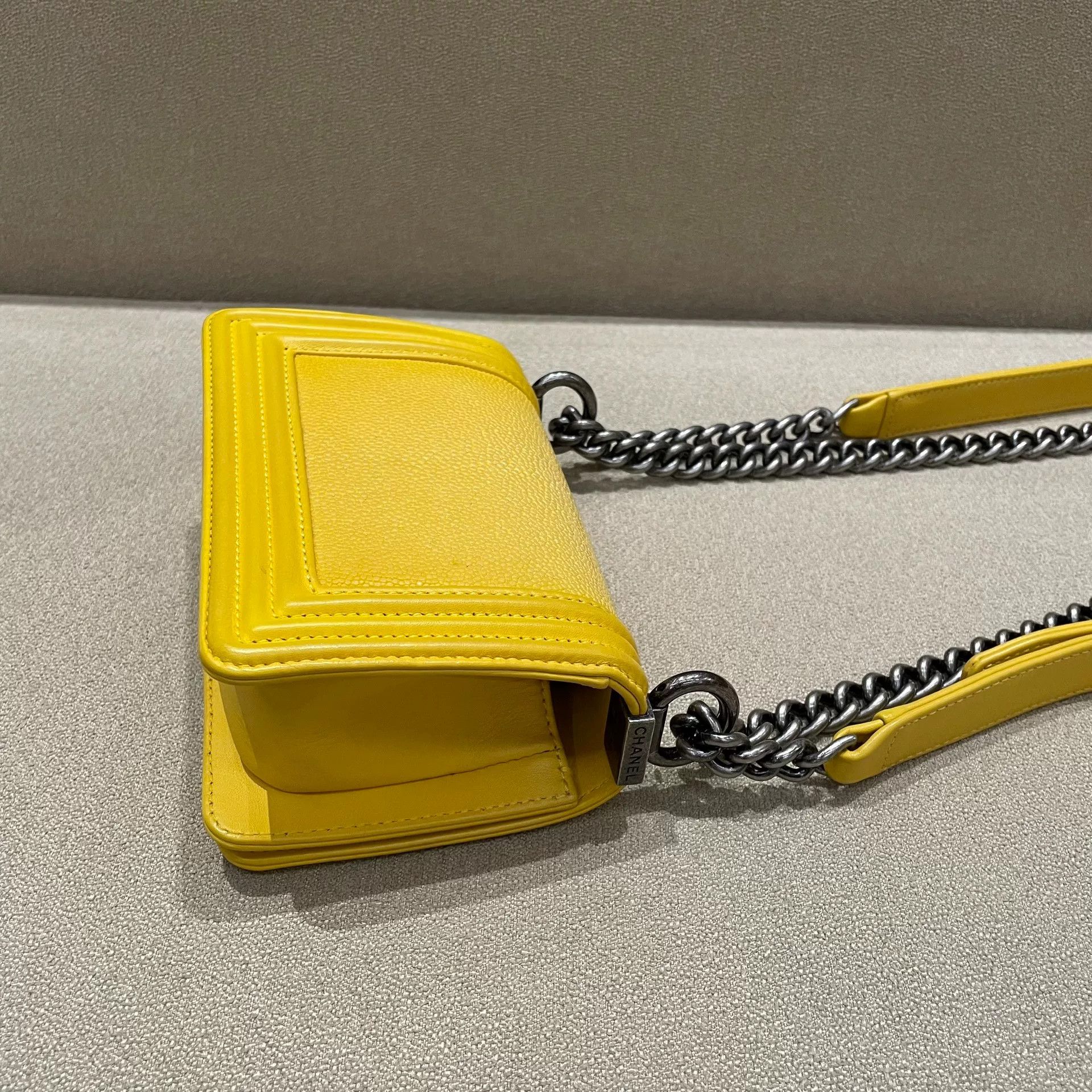 Chanel Pre-loved Bag Very good condition Size ONE SIZE - 4 Thumbnail