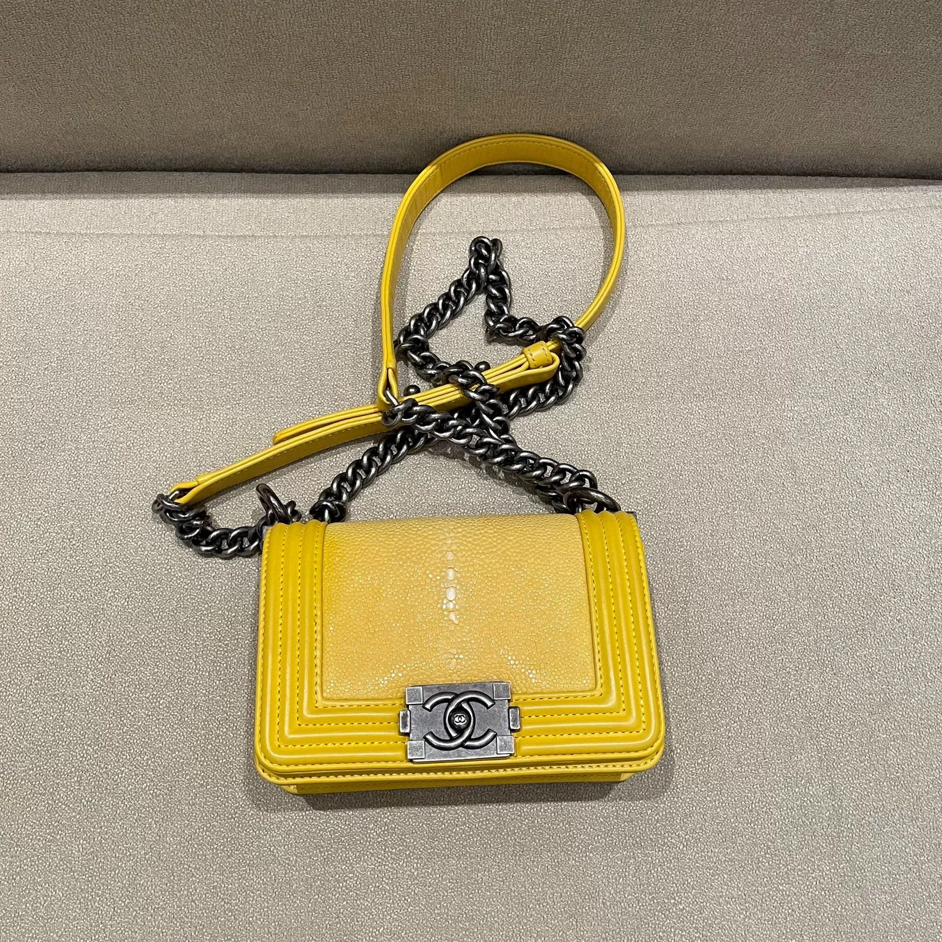 Chanel Pre-loved Bag Very good condition Size ONE SIZE - 7 Thumbnail