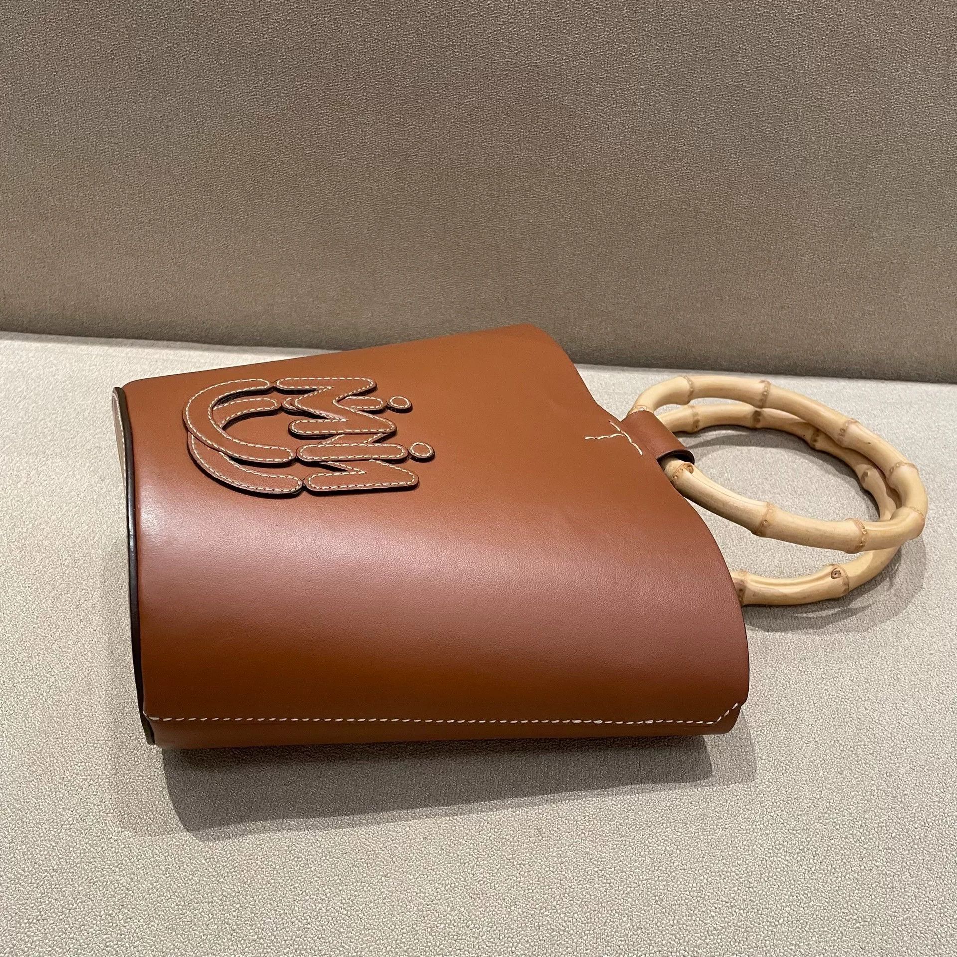 Miu Miu Pre-loved Bag Very good condition Size ONE SIZE - 4 Thumbnail
