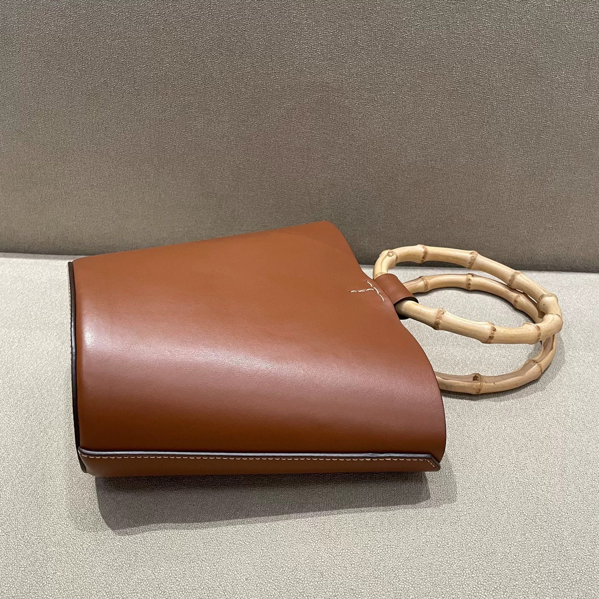 Miu Miu Pre-loved Bag Very good condition Size ONE SIZE - 5 Thumbnail
