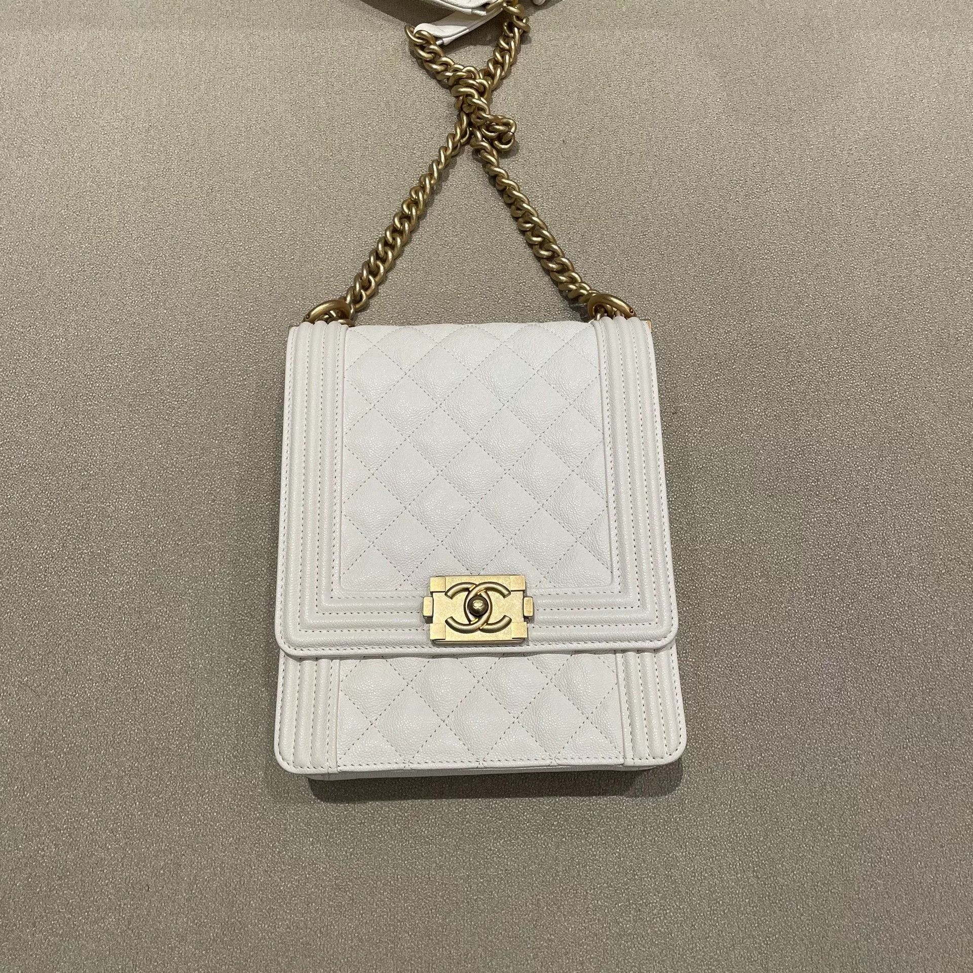 Chanel Pre-loved Bag Very good condition Size ONE SIZE - 7 Thumbnail