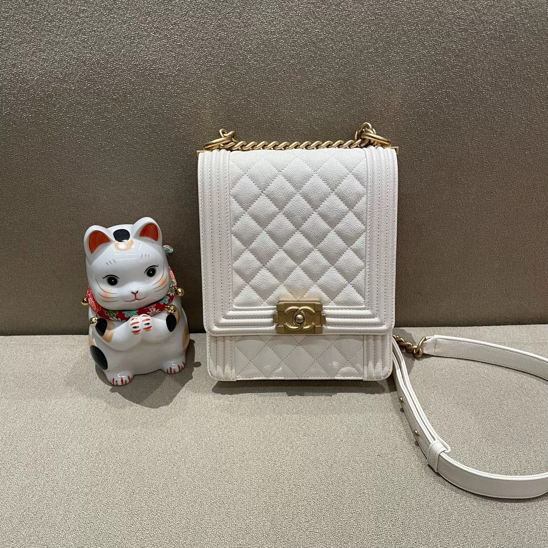 Chanel Pre-loved Bag Very good condition Size ONE SIZE - 9 Thumbnail
