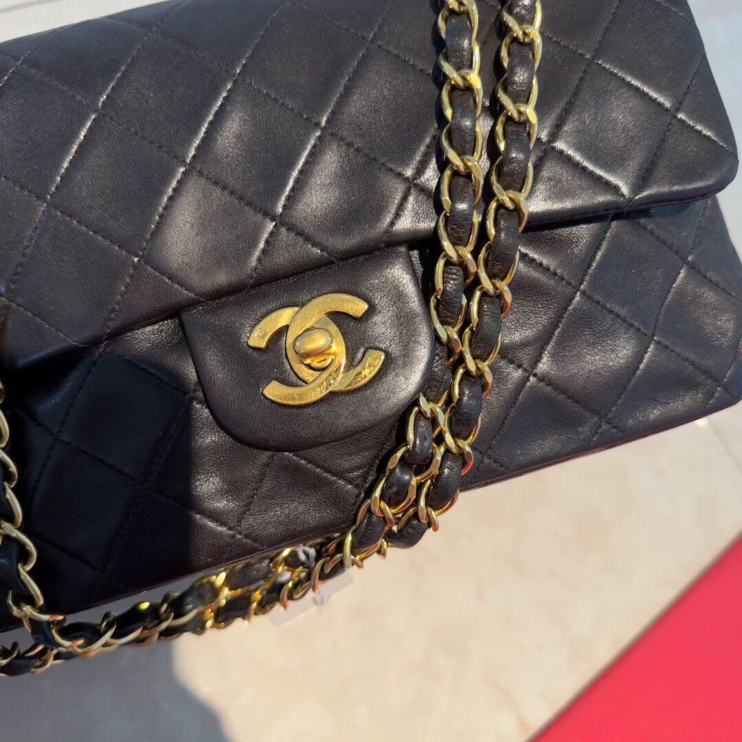 Chanel Pre-loved Bag Very good condition Size ONE SIZE - 2 Thumbnail