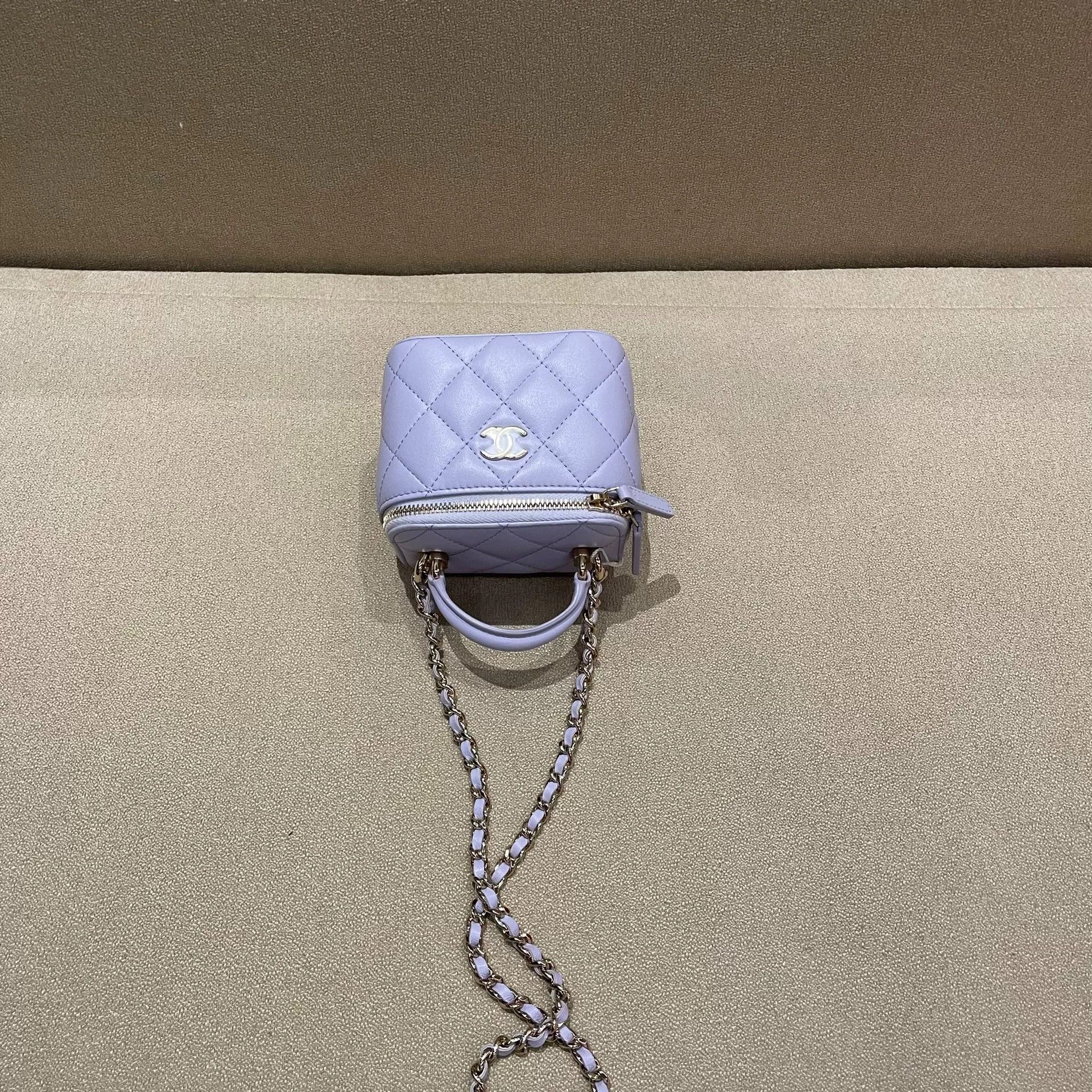 Chanel Pre-loved Bag Very good condition Size ONE SIZE - 7 Thumbnail