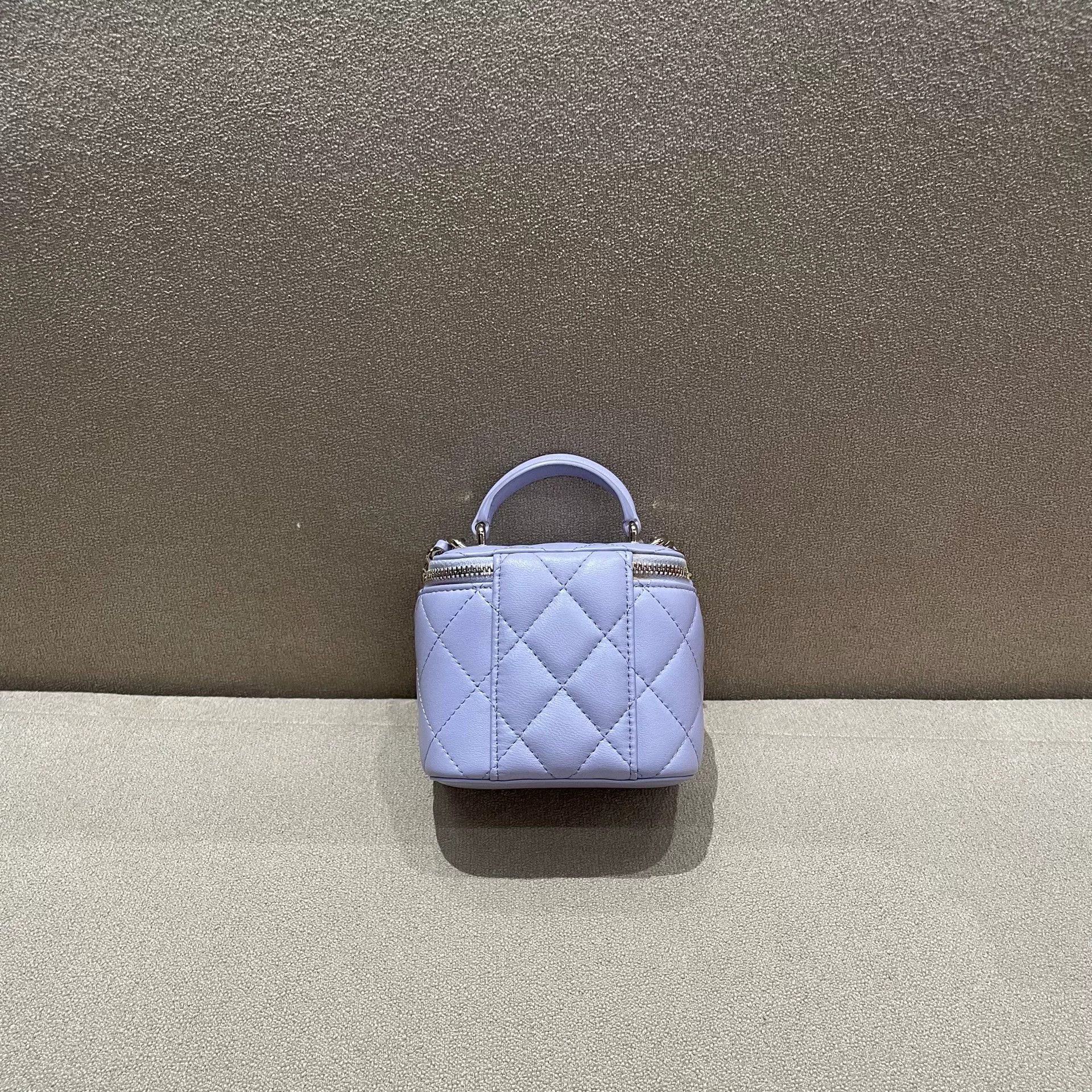 Chanel Pre-loved Bag Very good condition Size ONE SIZE - 3 Thumbnail