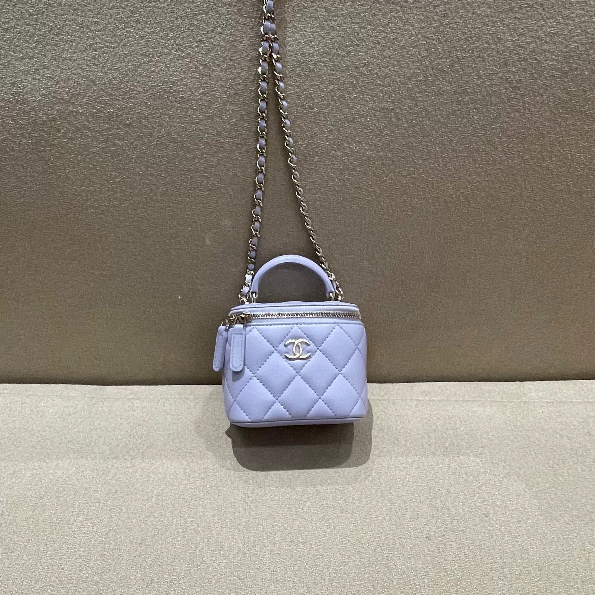 Chanel Pre-loved Bag Very good condition Size ONE SIZE - 8 Thumbnail