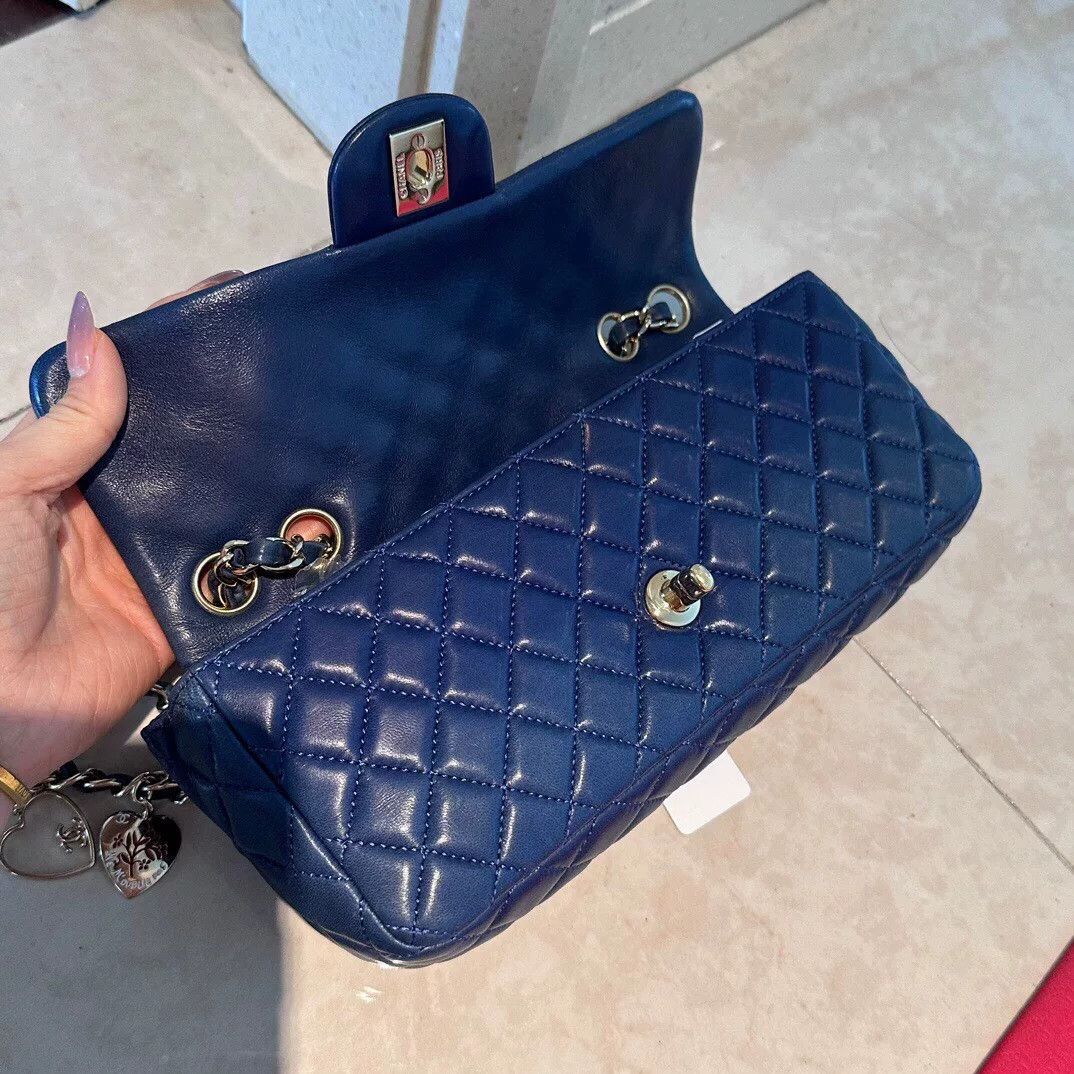 Chanel Pre-loved Bag Very good condition Size ONE SIZE - 9 Thumbnail