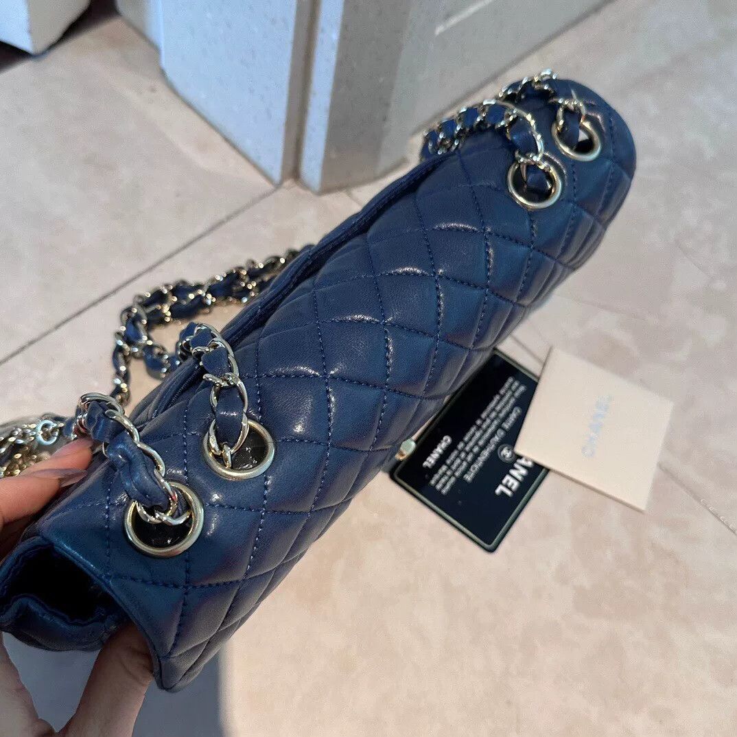 Chanel Pre-loved Bag Very good condition Size ONE SIZE - 6 Thumbnail