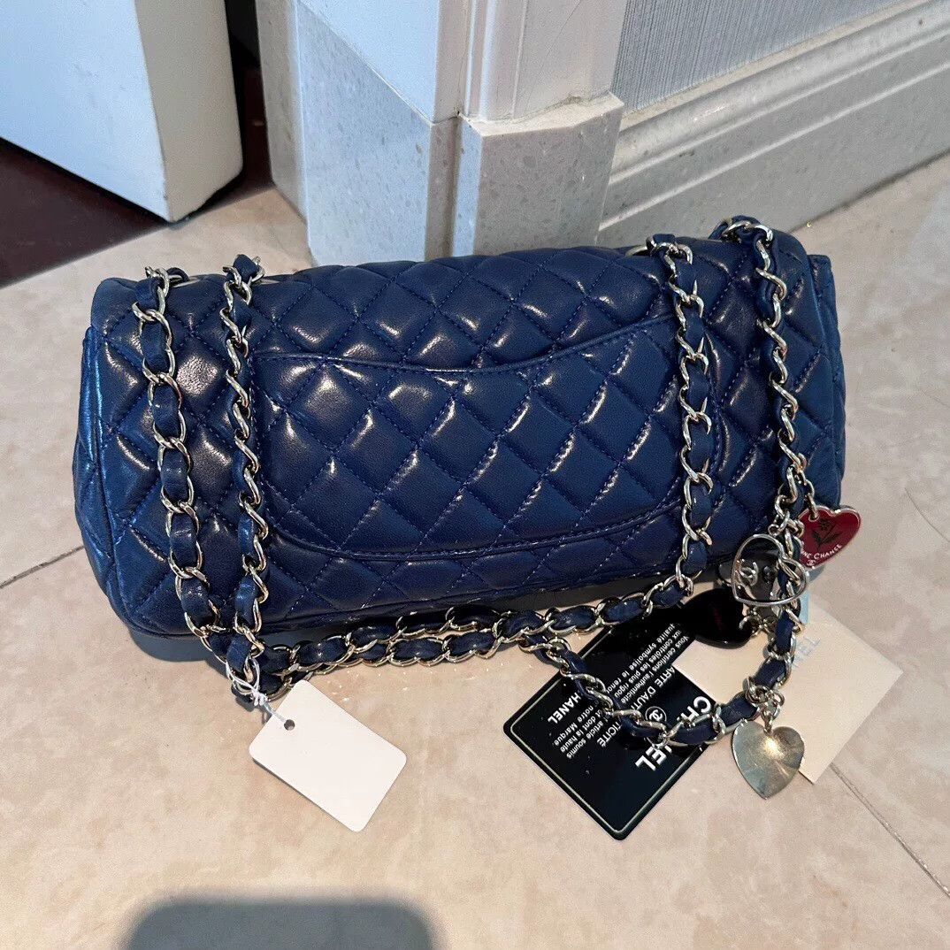 Chanel Pre-loved Bag Very good condition Size ONE SIZE - 7 Thumbnail