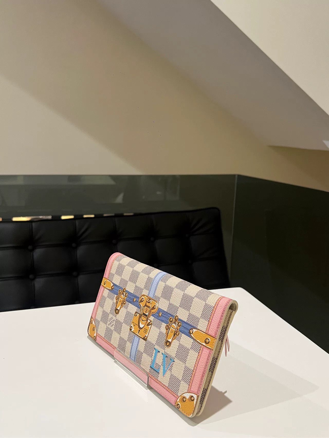 Louis Vuitton Pre-loved Bag Very good condition Size ONE SIZE - 3 Thumbnail