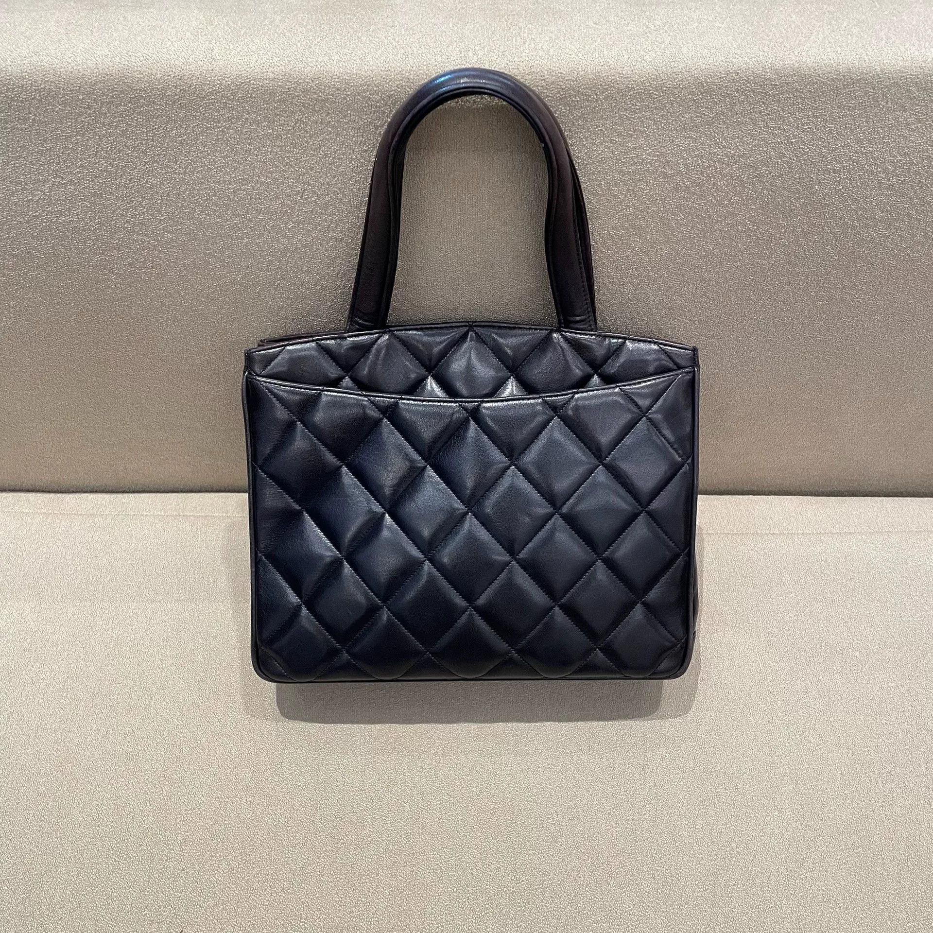 Chanel Pre-loved Bag Very good condition Size ONE SIZE - 2 Thumbnail