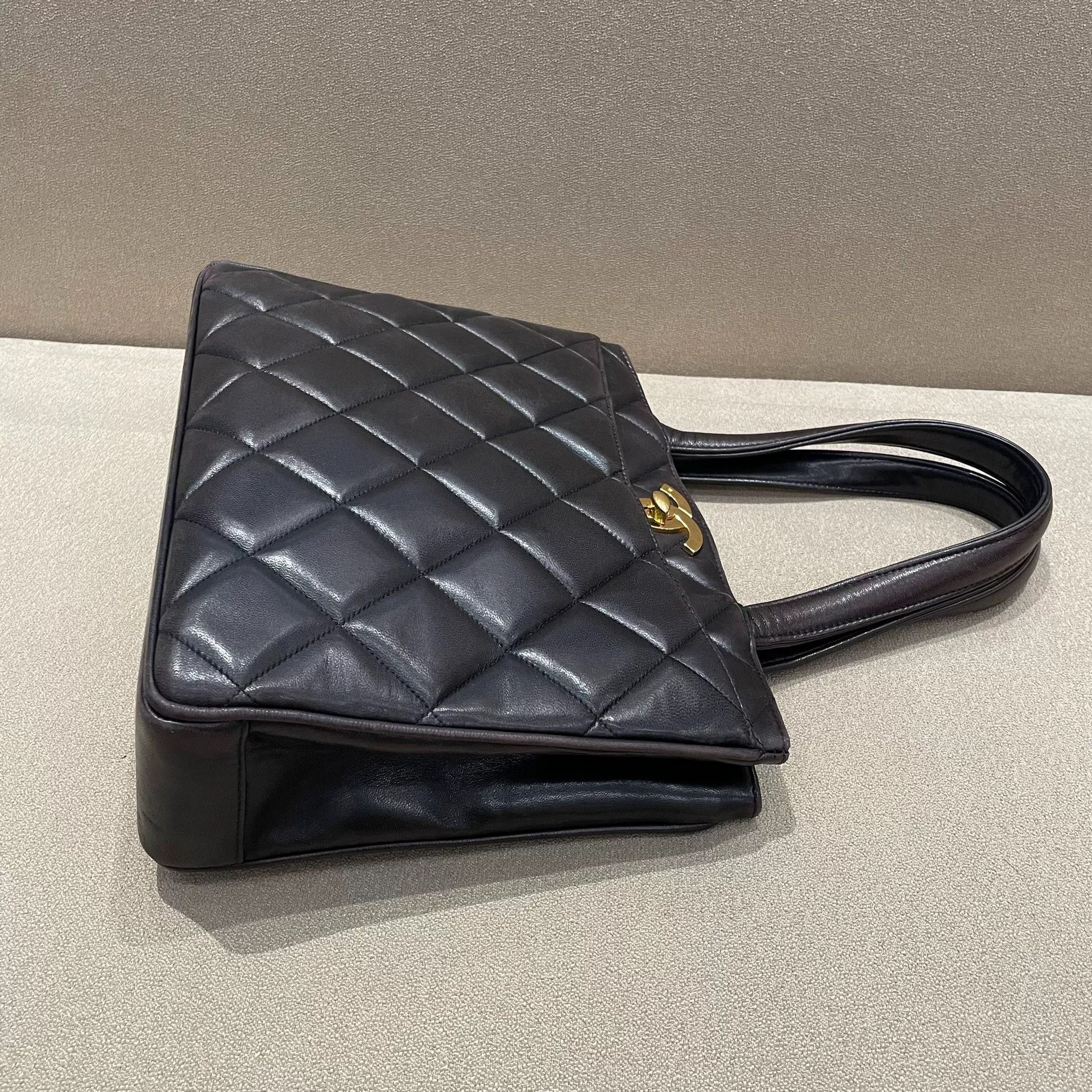 Chanel Pre-loved Bag Very good condition Size ONE SIZE - 3 Thumbnail