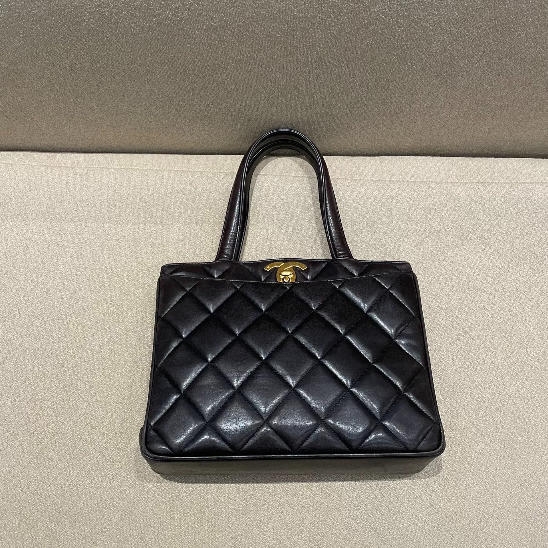 Chanel Pre-loved Bag Very good condition Size ONE SIZE - 7 Thumbnail