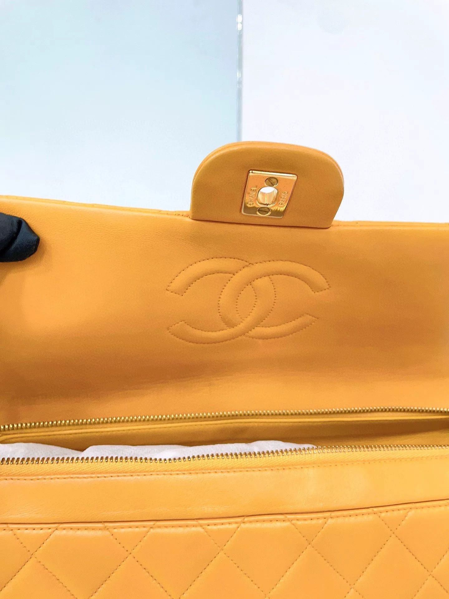 Chanel Pre-loved Bag Very good condition Size ONE SIZE - 7 Thumbnail