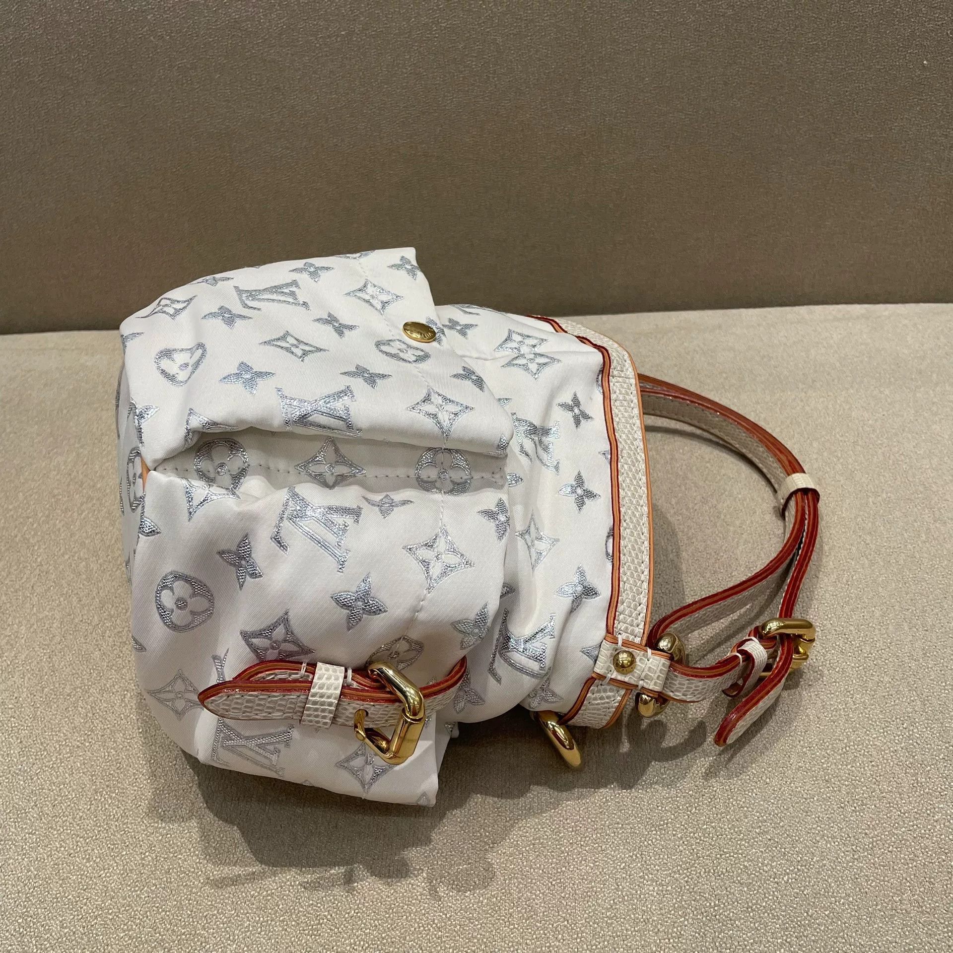 Louis Vuitton Pre-loved Bag Very good condition Size ONE SIZE - 3 Thumbnail