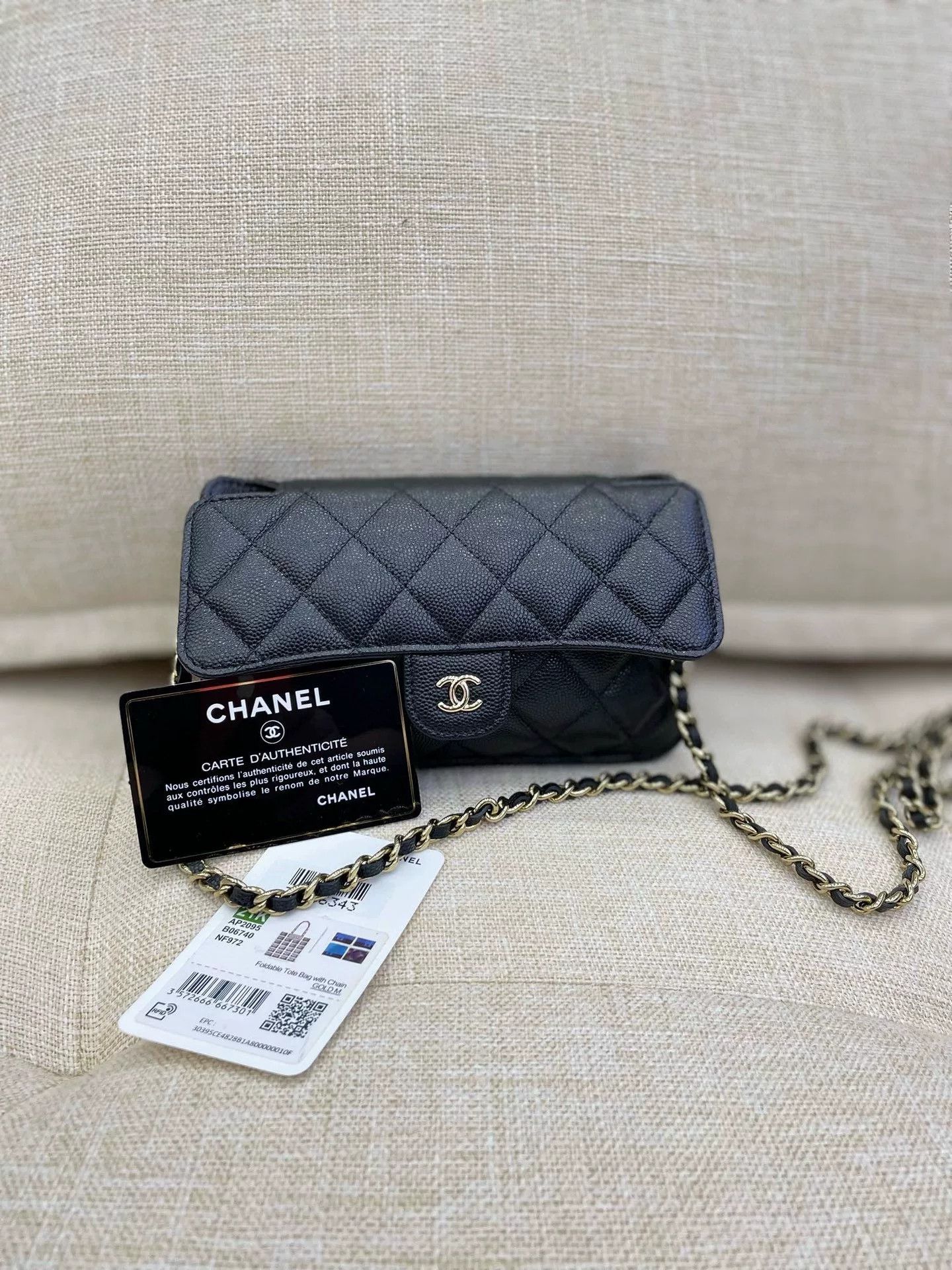 Chanel Pre-loved Bag Very good condition Size ONE SIZE - 3 Thumbnail