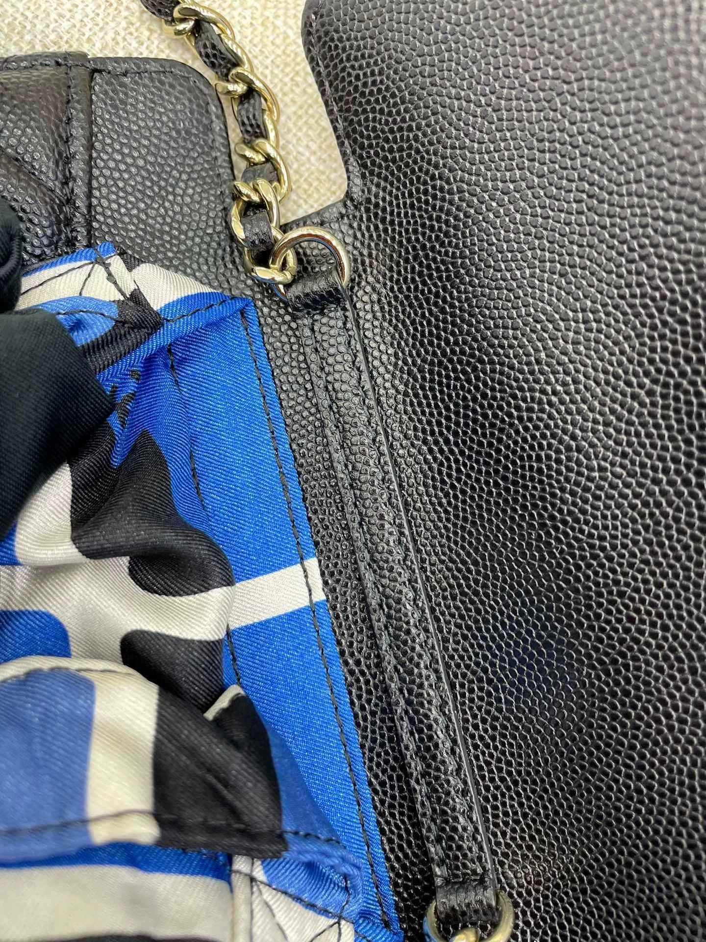 Chanel Pre-loved Bag Very good condition Size ONE SIZE - 7 Thumbnail
