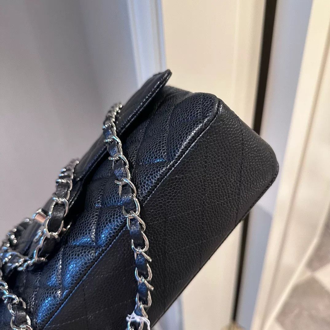 Chanel Pre-loved Bag Very good condition Size ONE SIZE - 7 Thumbnail