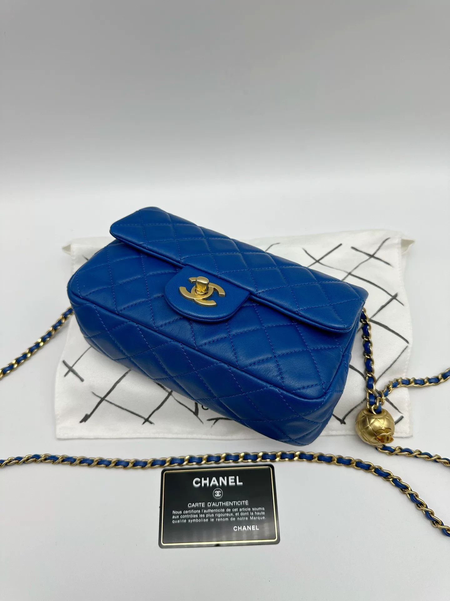 Chanel Pre-loved Bag Very good condition Size ONE SIZE - 4 Thumbnail