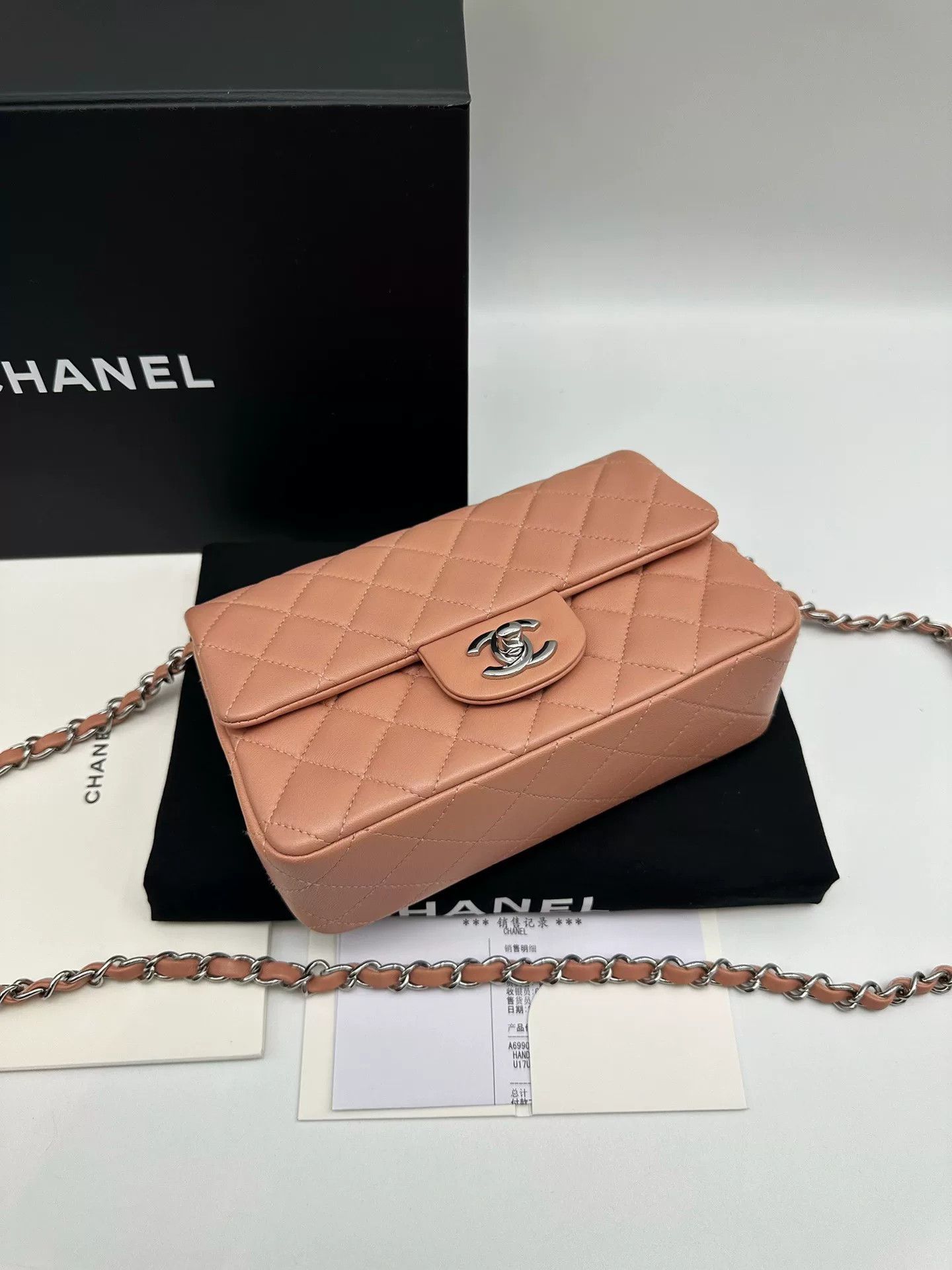 Chanel Pre-loved Bag Very good condition Size ONE SIZE - 3 Thumbnail