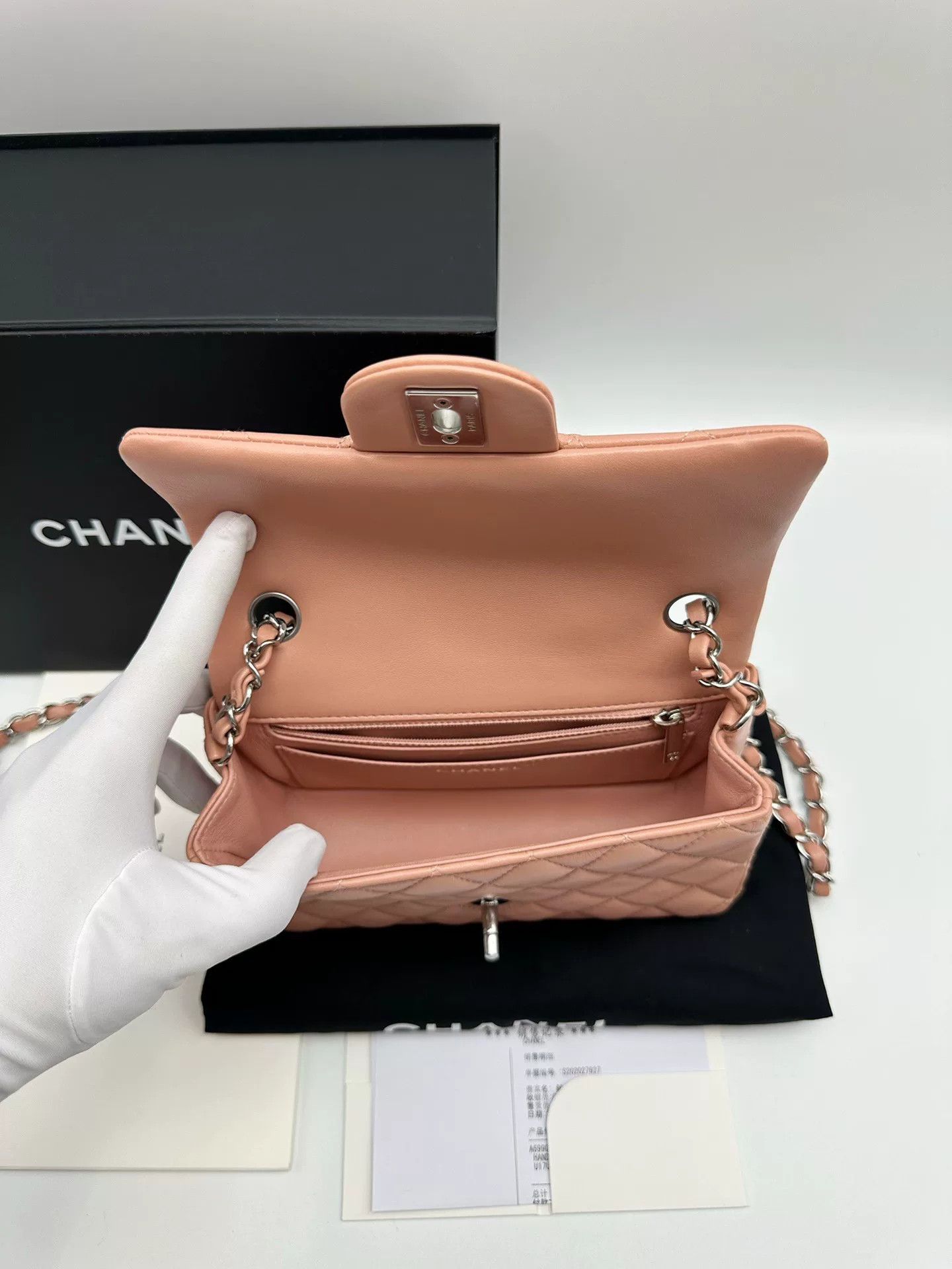 Chanel Pre-loved Bag Very good condition Size ONE SIZE - 7 Thumbnail