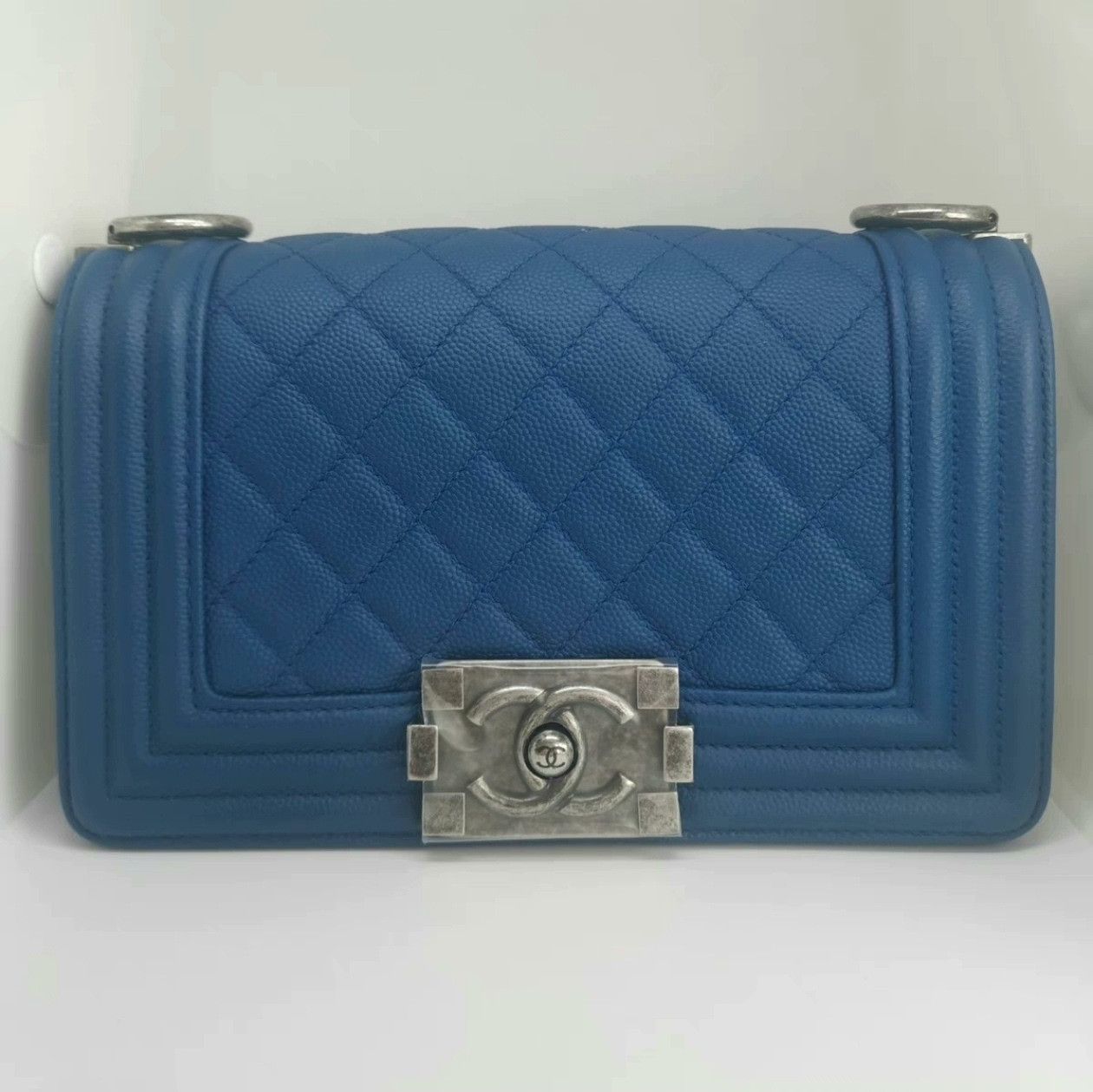 Chanel Pre-loved Bag Very good condition Size ONE SIZE - 2 Thumbnail