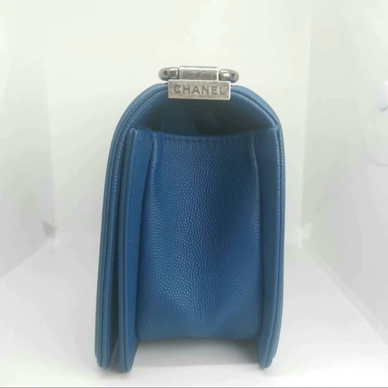 Chanel Pre-loved Bag Very good condition Size ONE SIZE - 5 Thumbnail