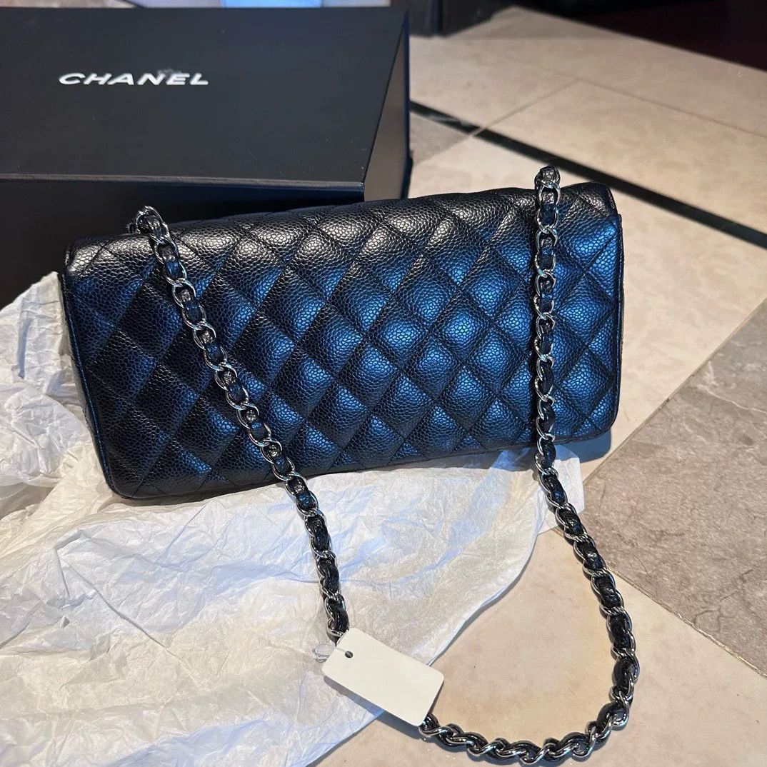 Chanel Pre-loved Bag Very good condition Size ONE SIZE - 2 Thumbnail
