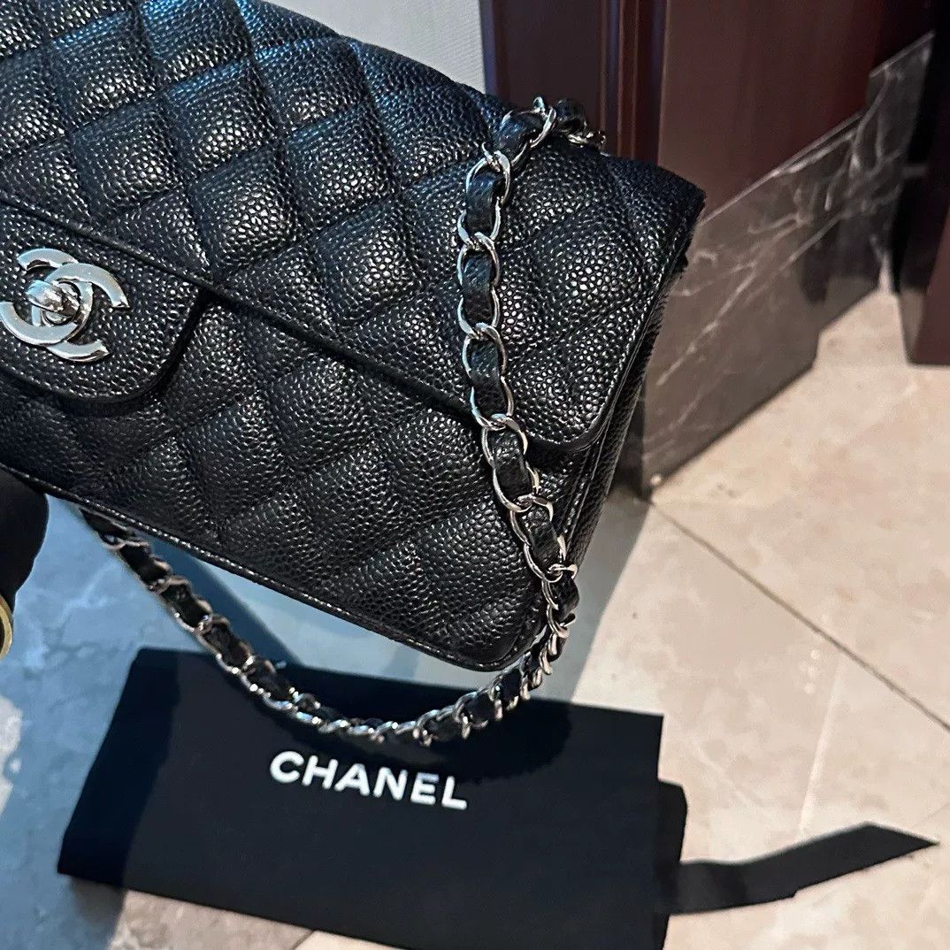 Chanel Pre-loved Bag Very good condition Size ONE SIZE - 4 Thumbnail