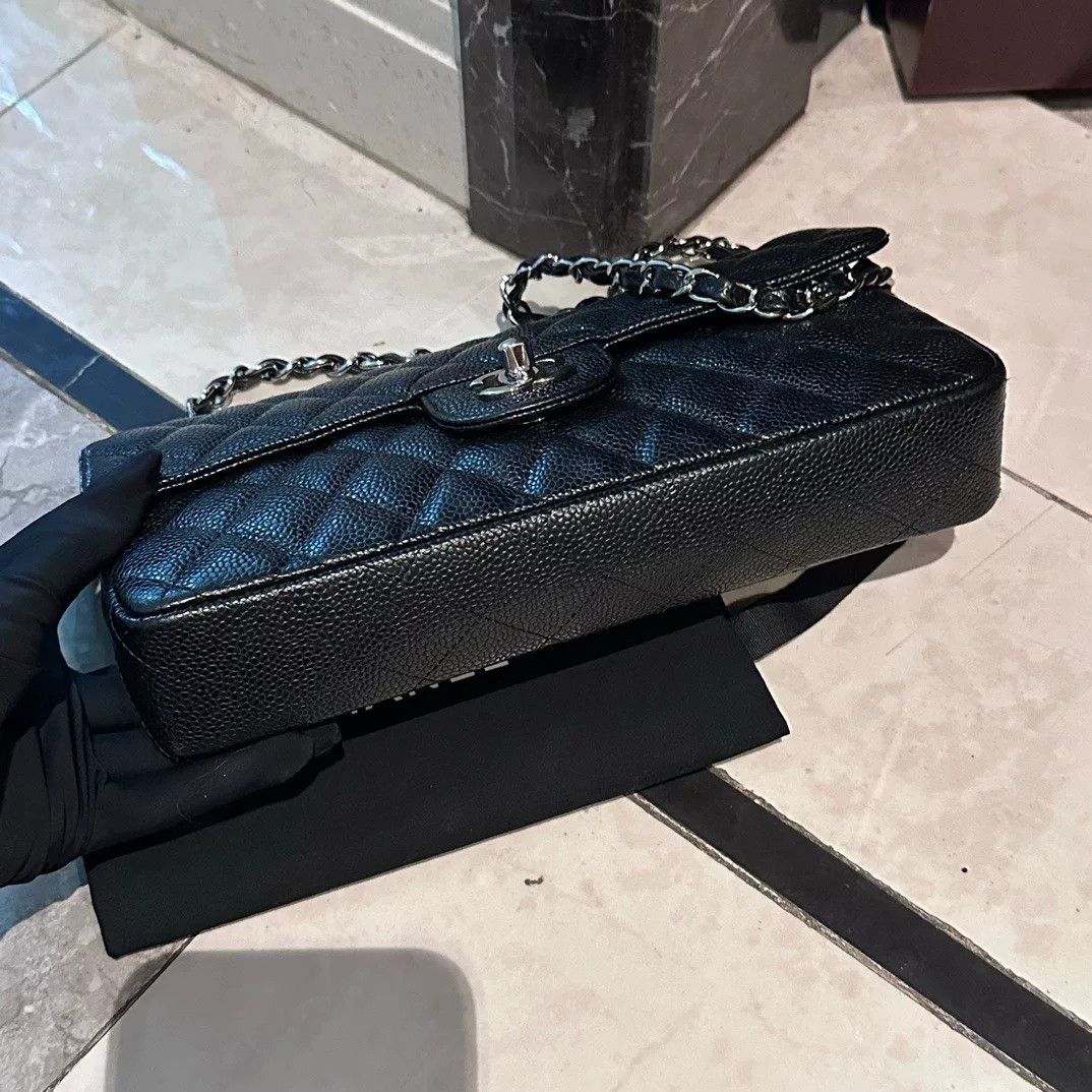 Chanel Pre-loved Bag Very good condition Size ONE SIZE - 5 Thumbnail