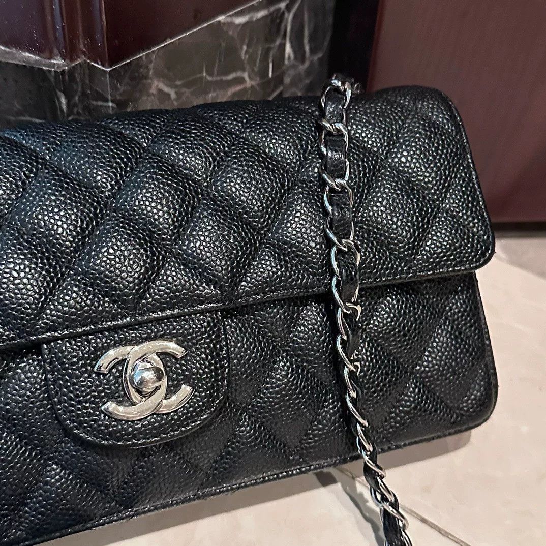 Chanel Pre-loved Bag Very good condition Size ONE SIZE - 2 Thumbnail