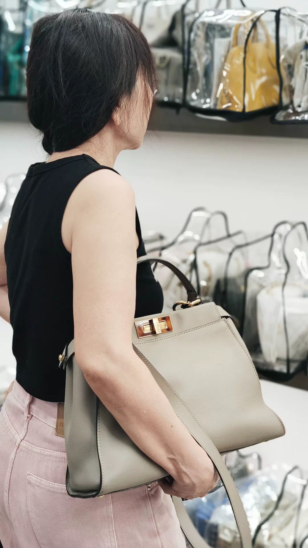 Fendi Pre-loved Bag Very good condition Size ONE SIZE - 7 Thumbnail
