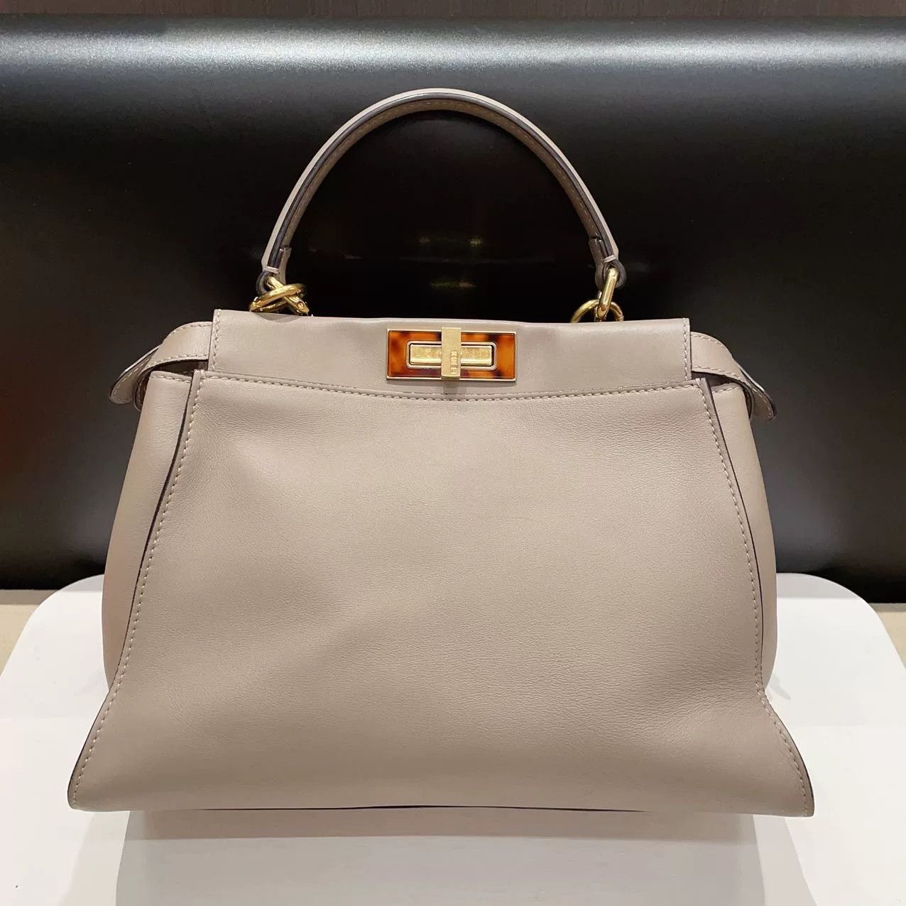 Fendi Pre-loved Bag Very good condition Size ONE SIZE - 3 Thumbnail