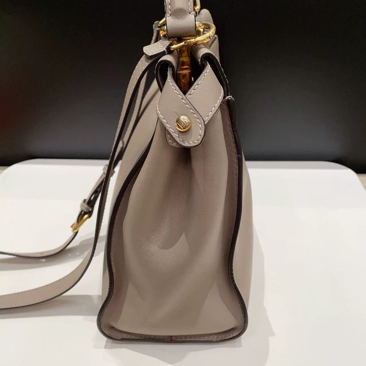 Fendi Pre-loved Bag Very good condition Size ONE SIZE - 4 Thumbnail