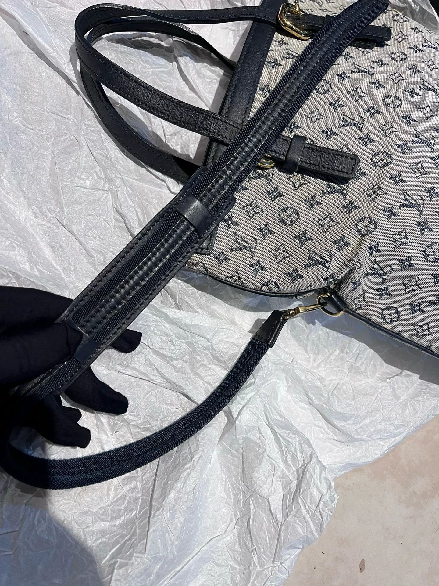 Louis Vuitton Pre-loved Bag Very good condition Size ONE SIZE - 5 Thumbnail