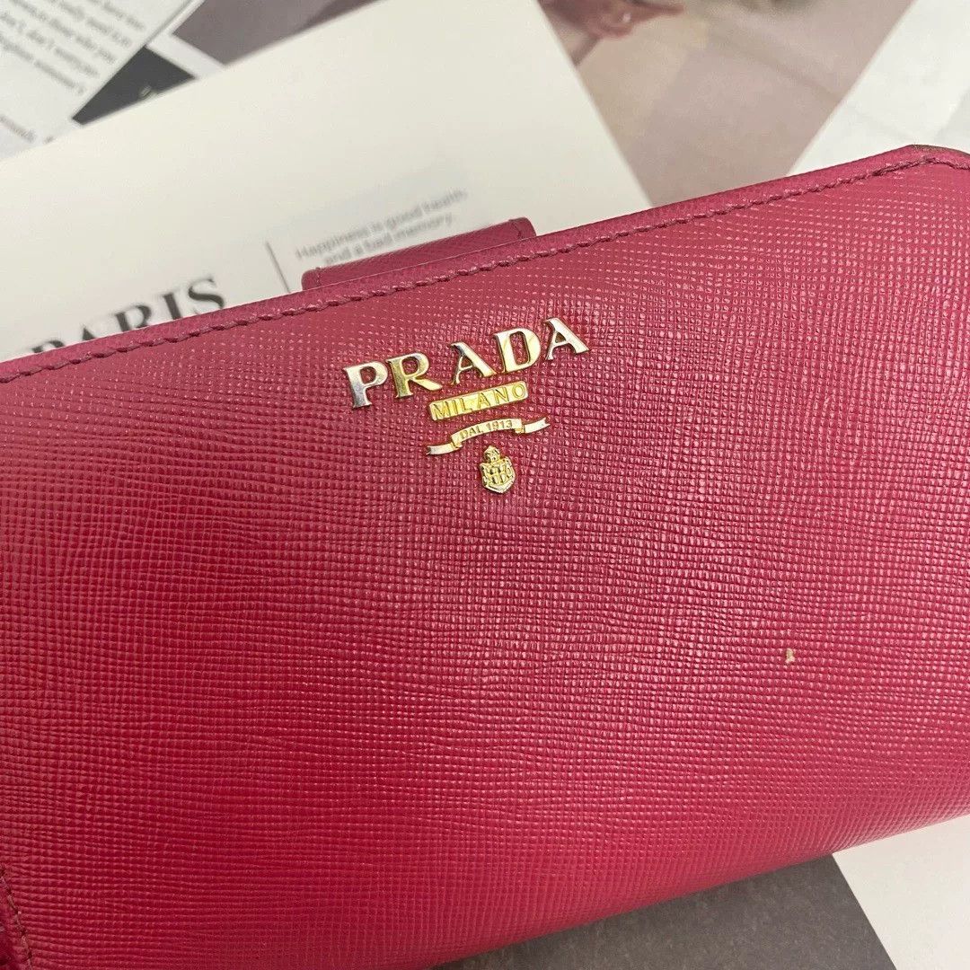 Prada Pre-loved Bag Very good condition Size ONE SIZE - 4 Thumbnail