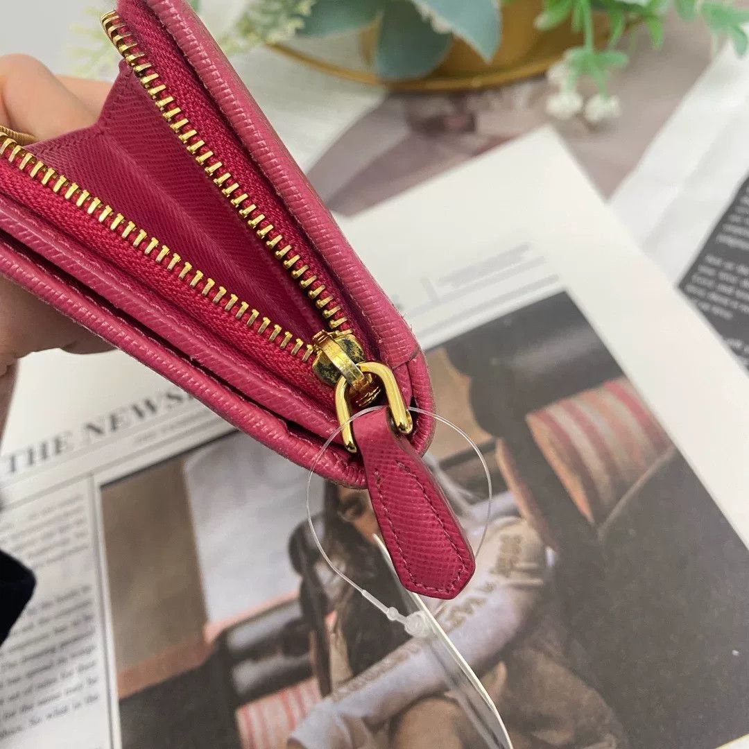 Prada Pre-loved Bag Very good condition Size ONE SIZE - 6 Thumbnail
