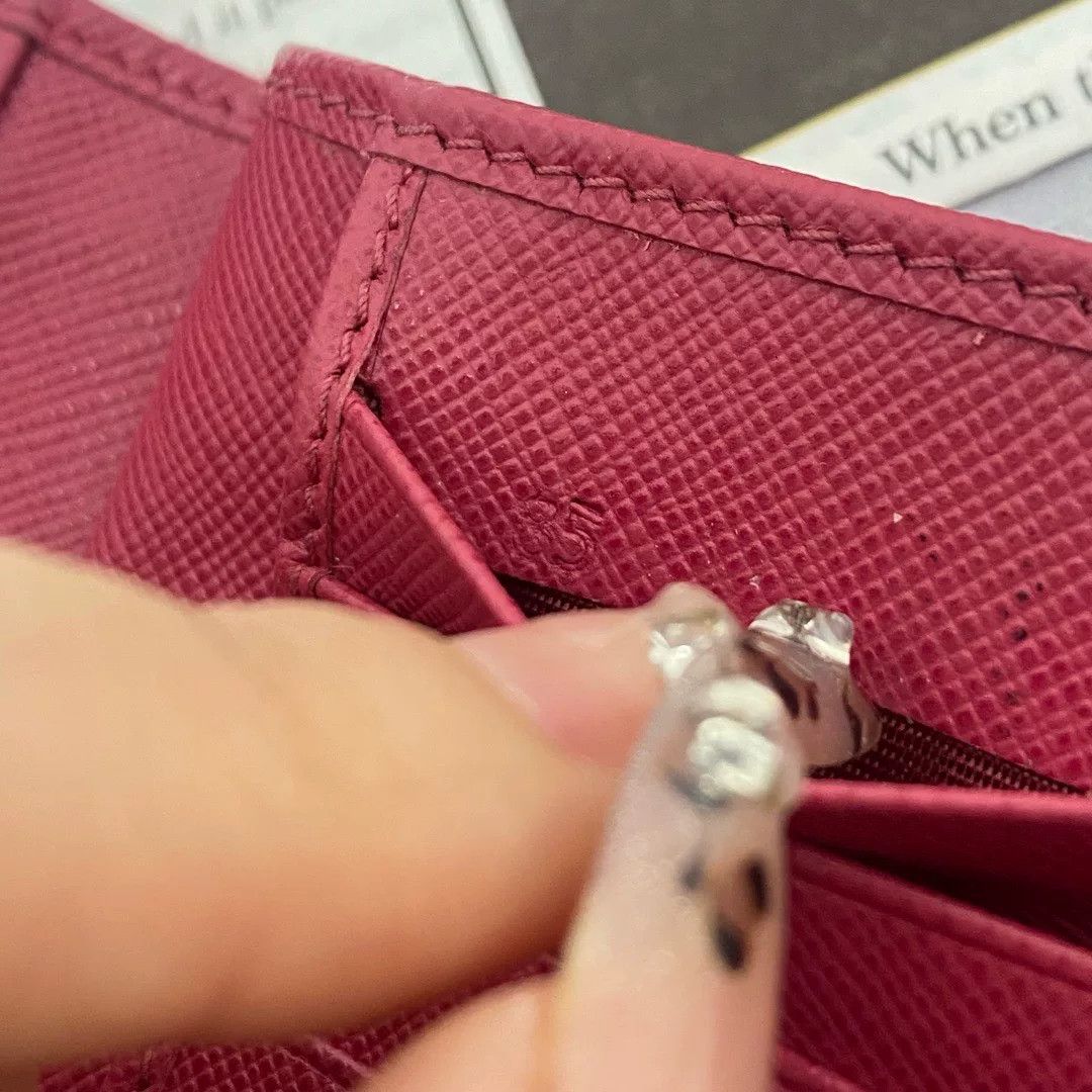 Prada Pre-loved Bag Very good condition Size ONE SIZE - 2 Thumbnail