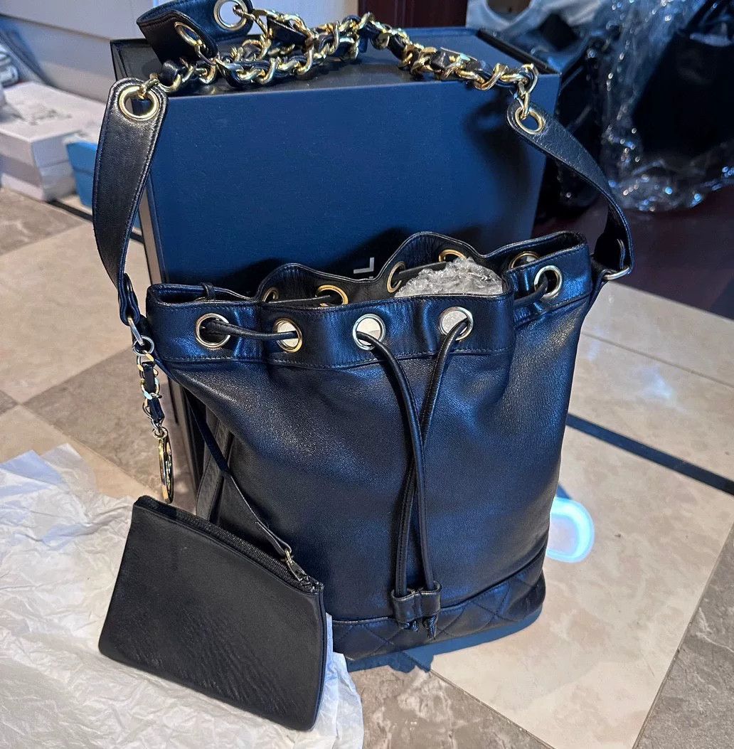 Chanel Pre-loved Bag Very good condition Size ONE SIZE - 2 Thumbnail